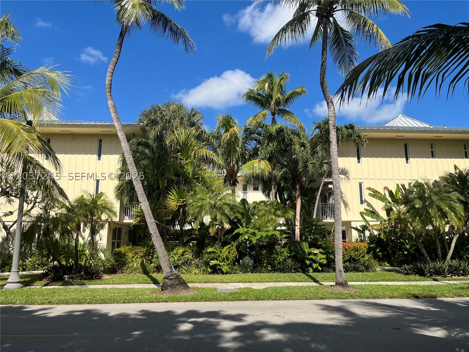 255 Sunrise Dr 103 Property Photo 1