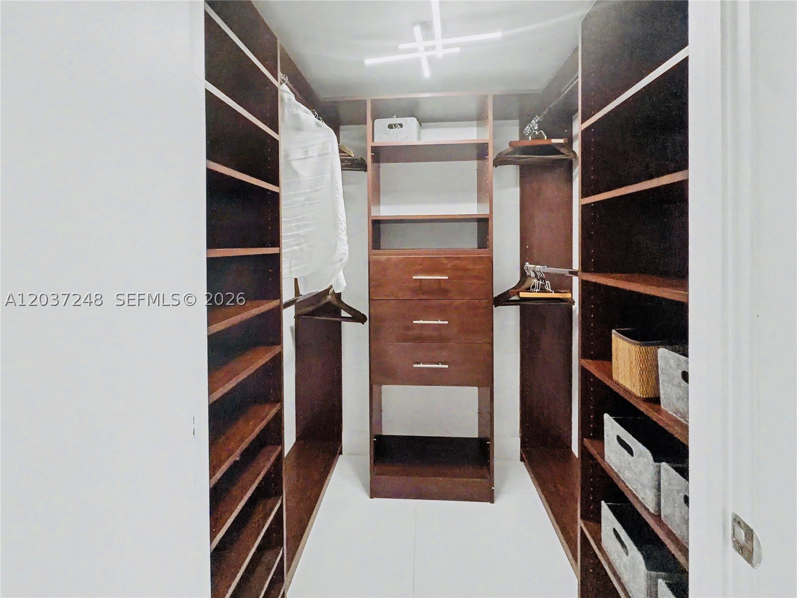 465 Brickell Ave 1605 Property Photo 15