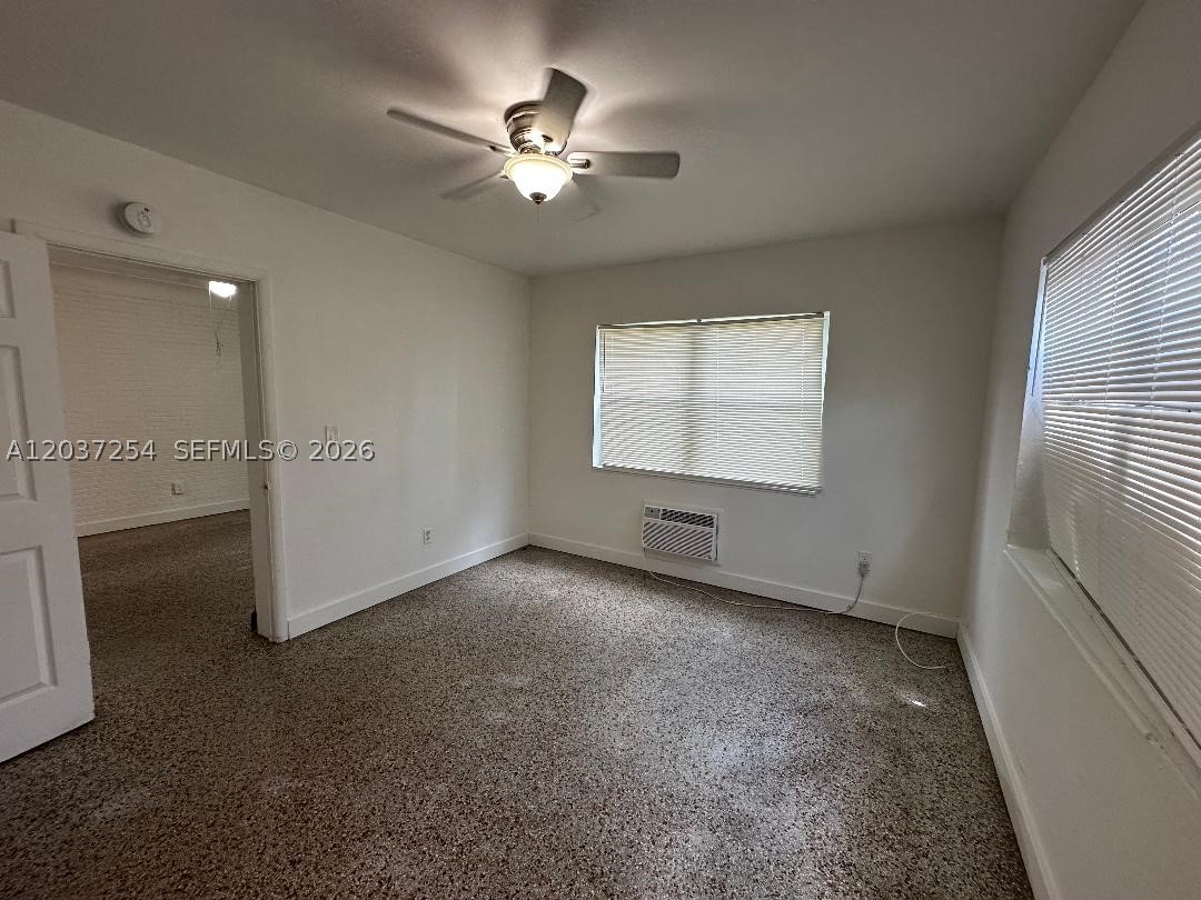186 Nw 1st St 1 Property Photo 6