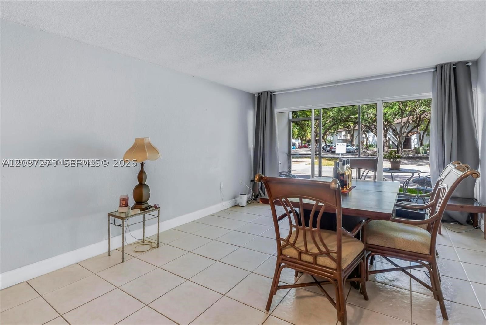 4235 N University Dr 115 Property Photo 10