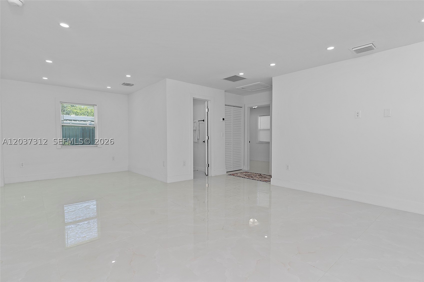 1473 Ne 30th Ct Property Photo 5
