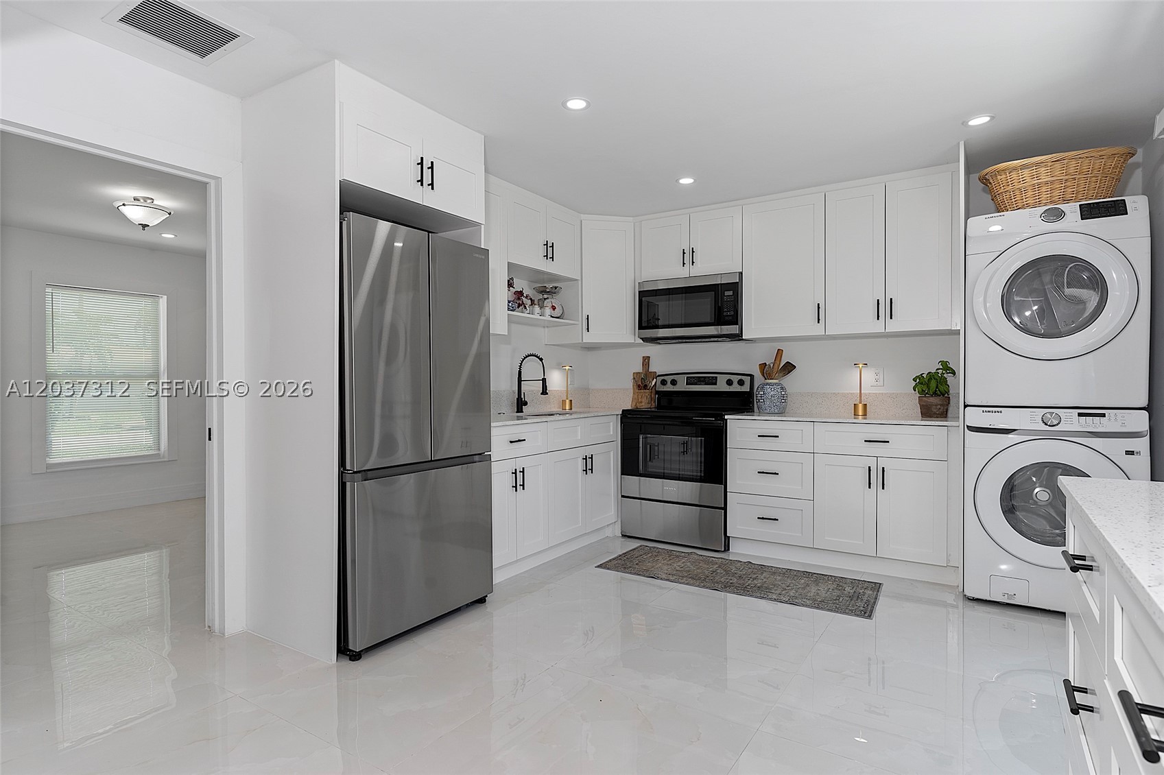 1473 Ne 30th Ct Property Photo 12