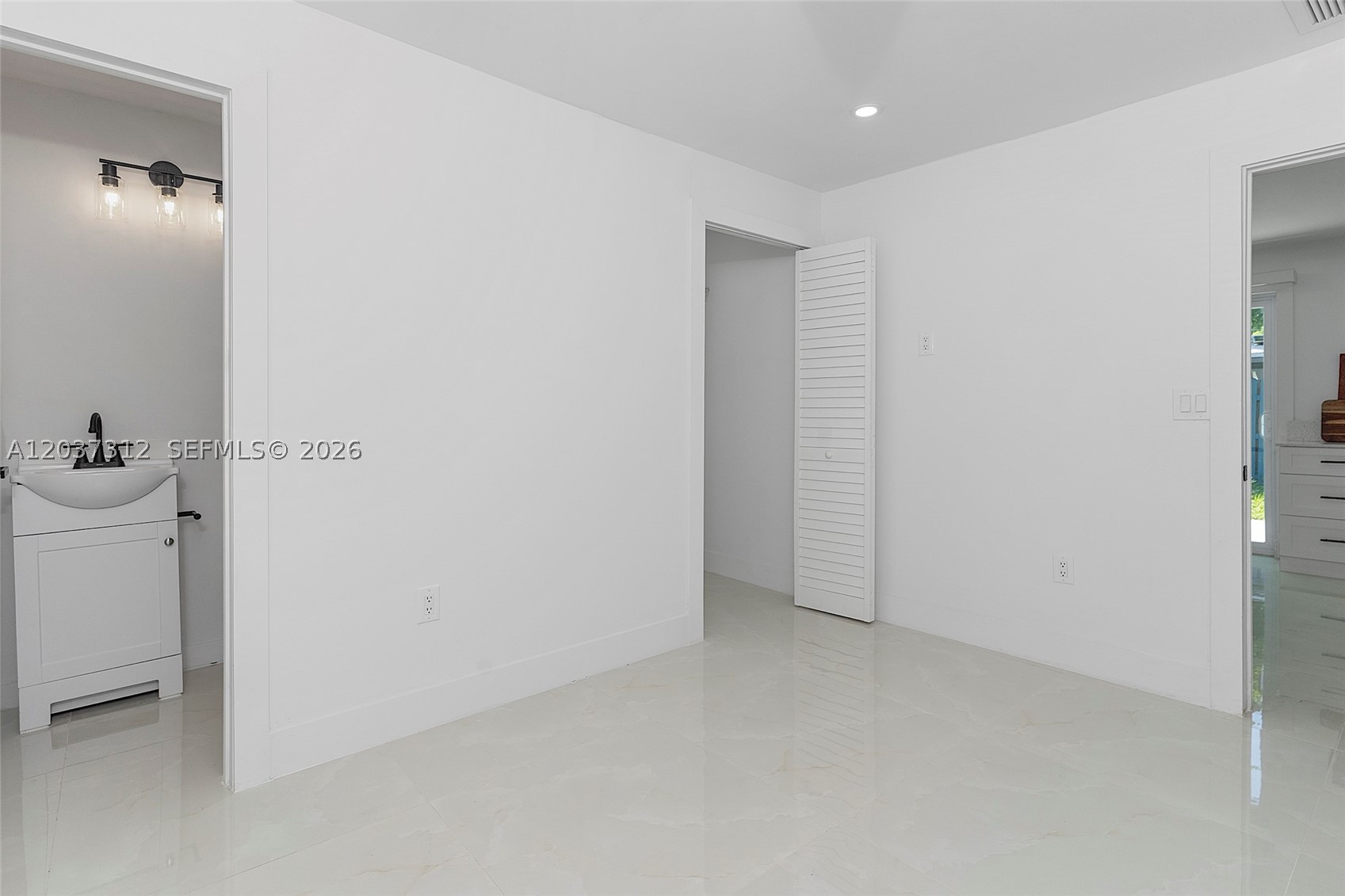 1473 Ne 30th Ct Property Photo 30
