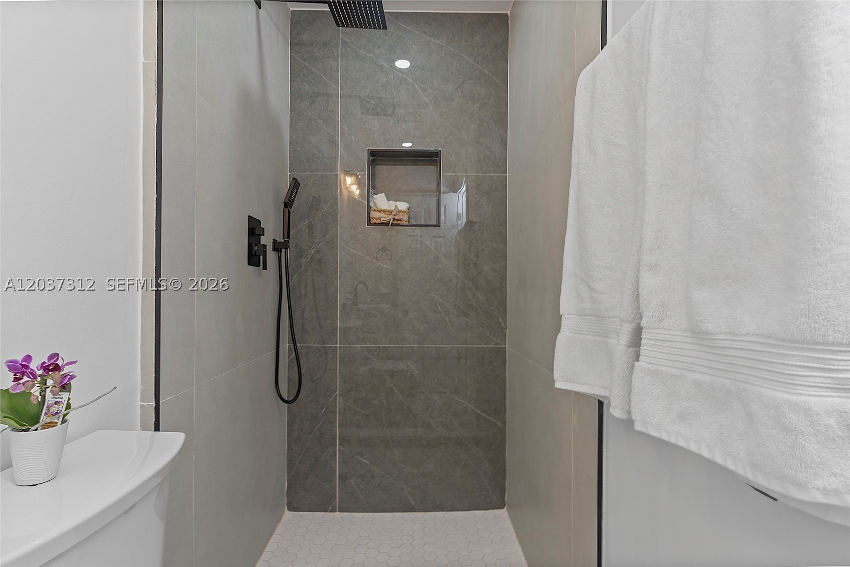 1473 Ne 30th Ct Property Photo 32