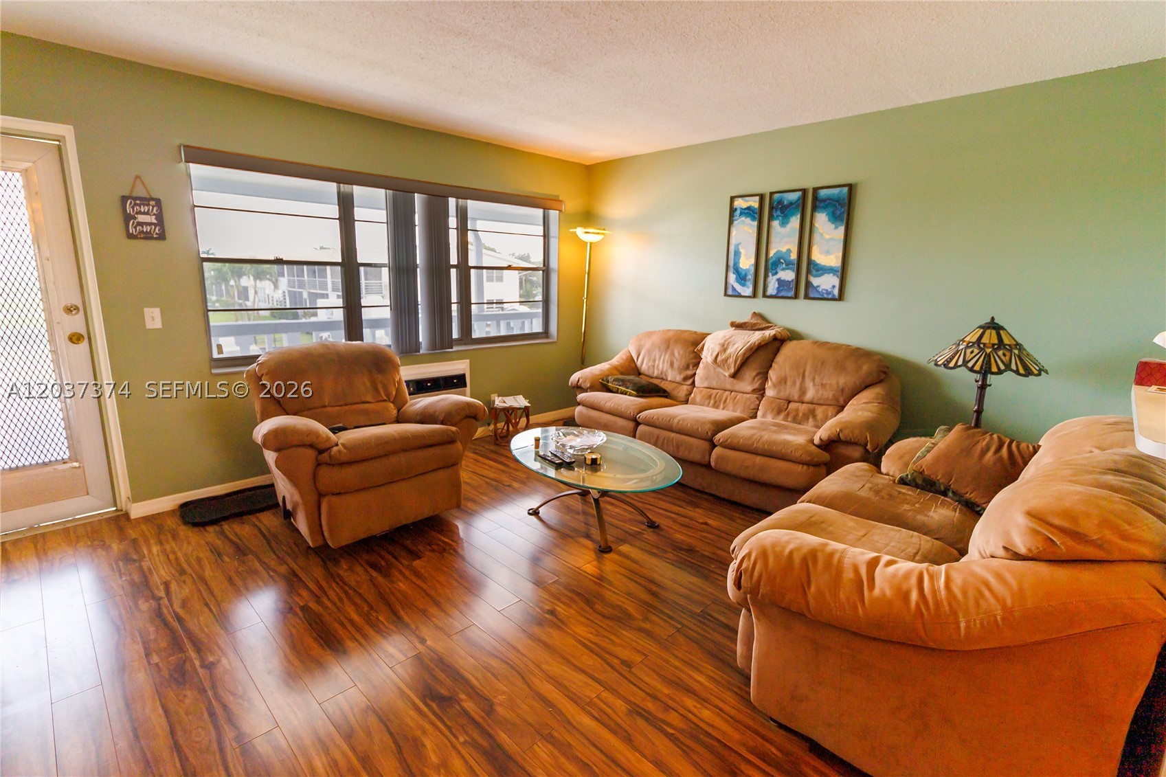 90 Berkshire D 90 Property Photo 3