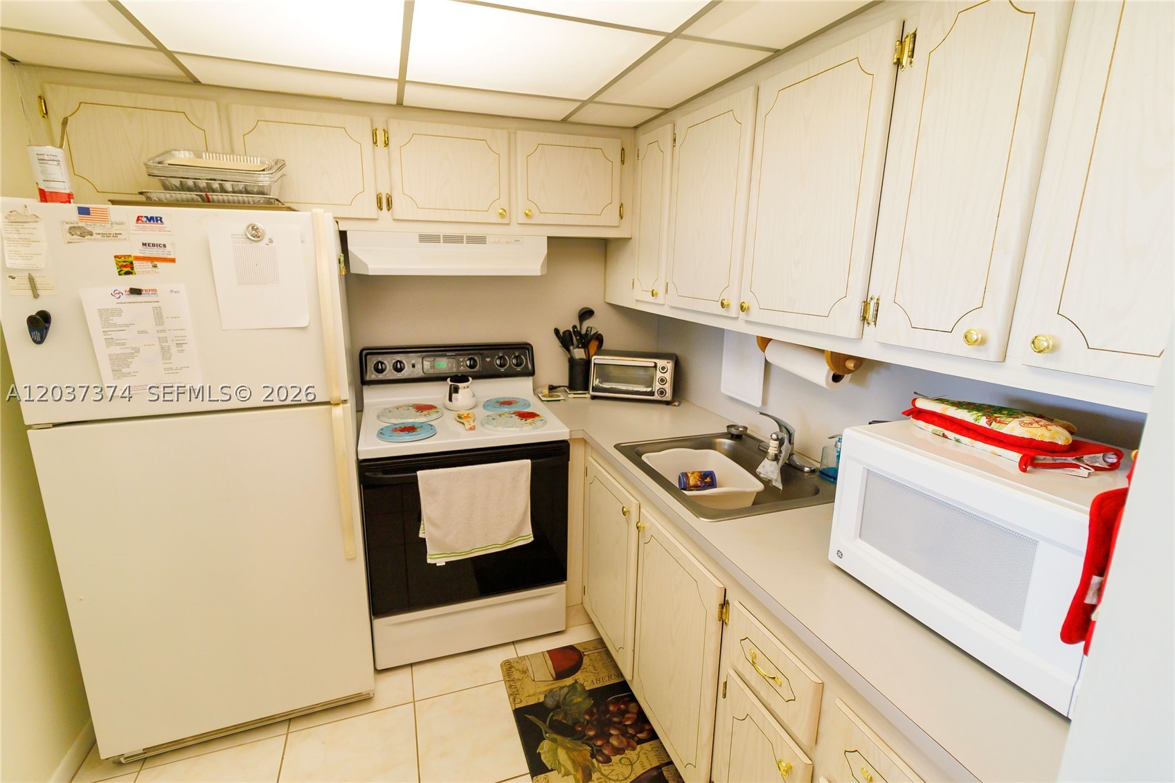 90 Berkshire D 90 Property Photo 9