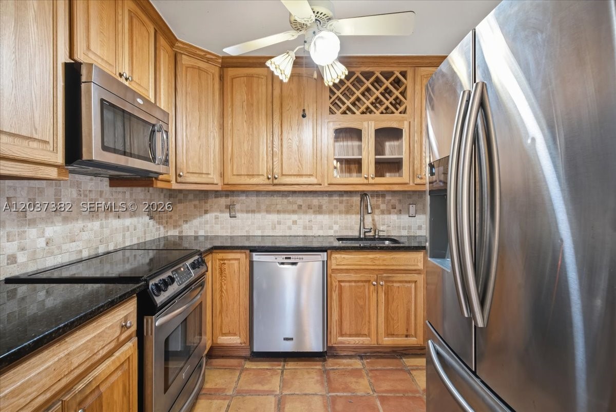 2550 Trapp Ave Property Photo 7