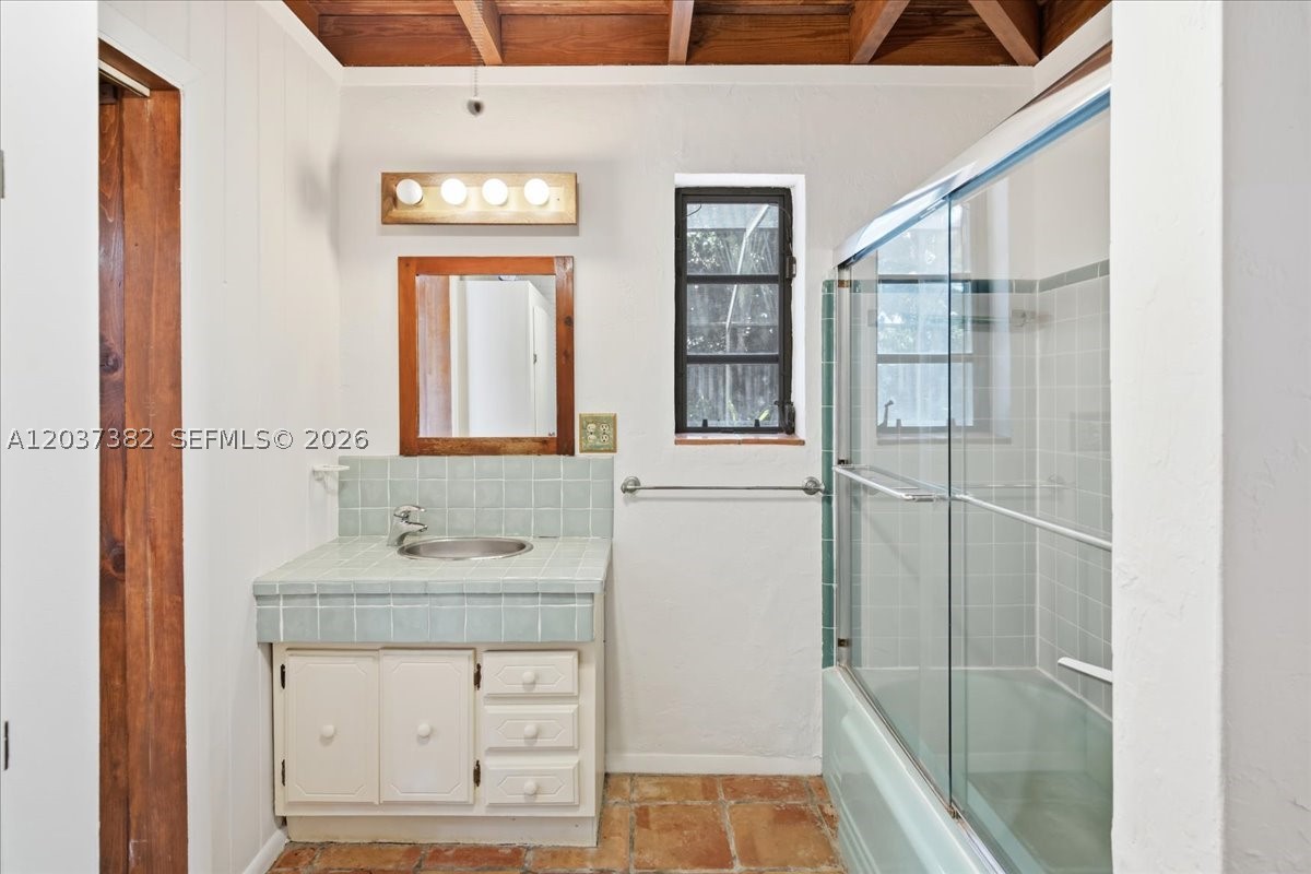 2550 Trapp Ave Property Photo 14
