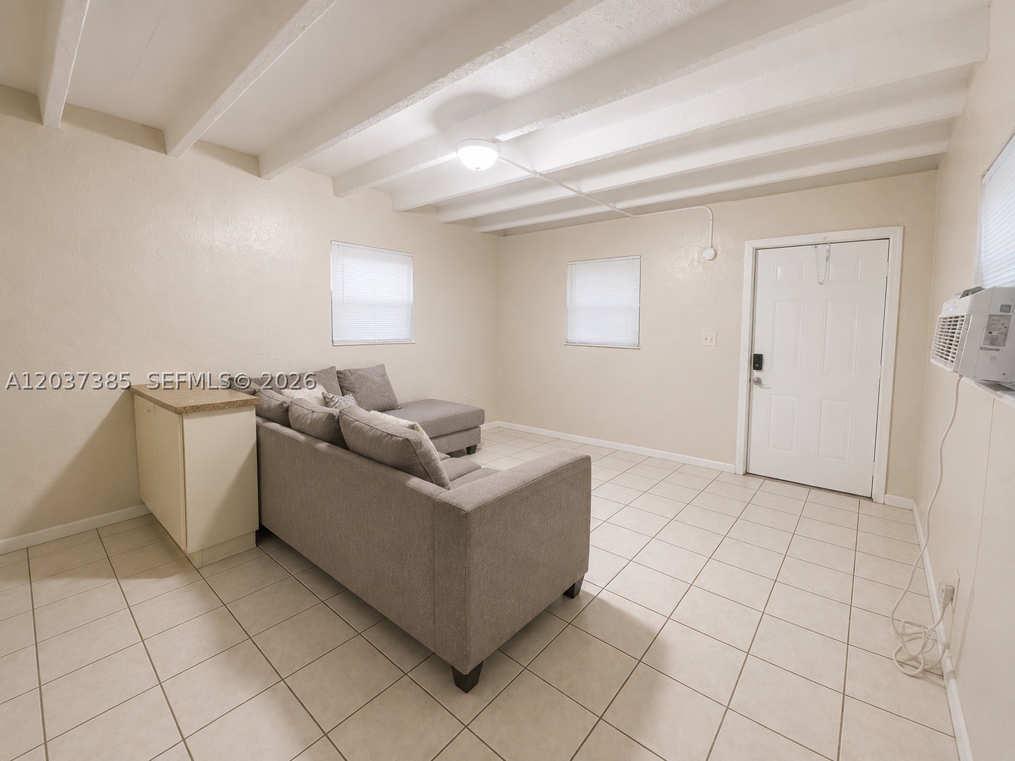 614 Sw 10th Ave 2 Property Photo 4
