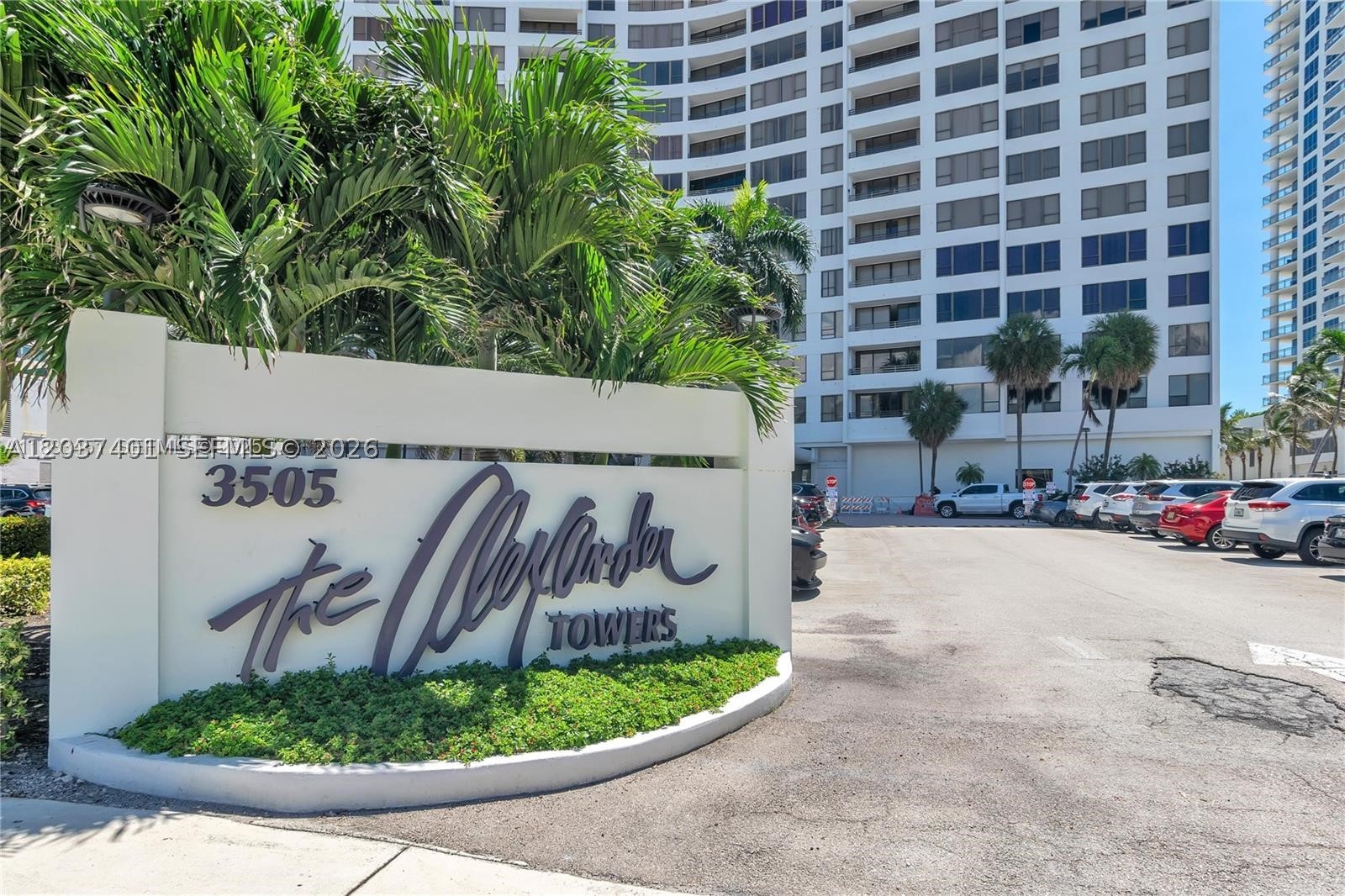 3505 S Ocean Dr 208 Property Photo 1