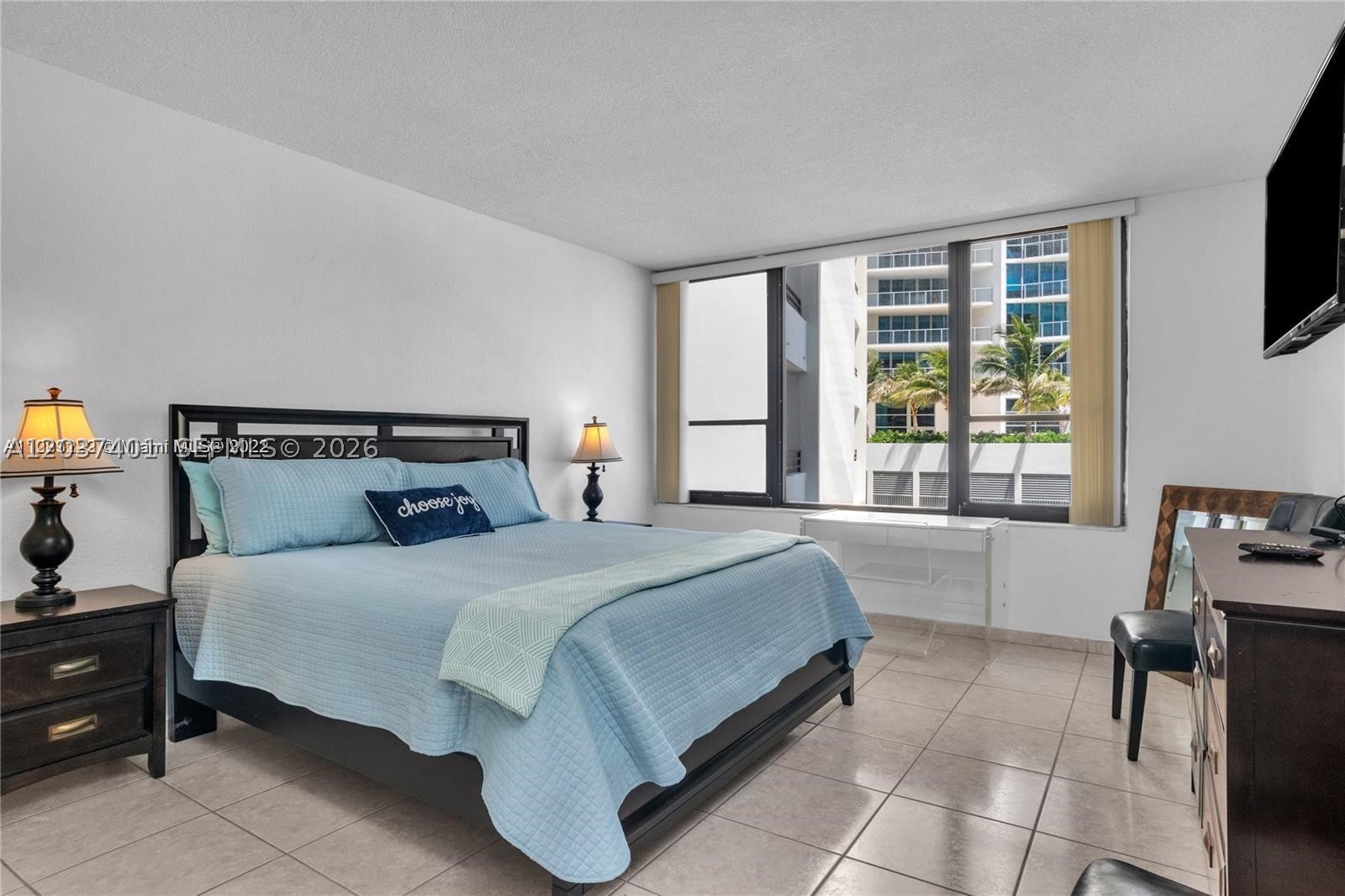 3505 S Ocean Dr 208 Property Photo 8