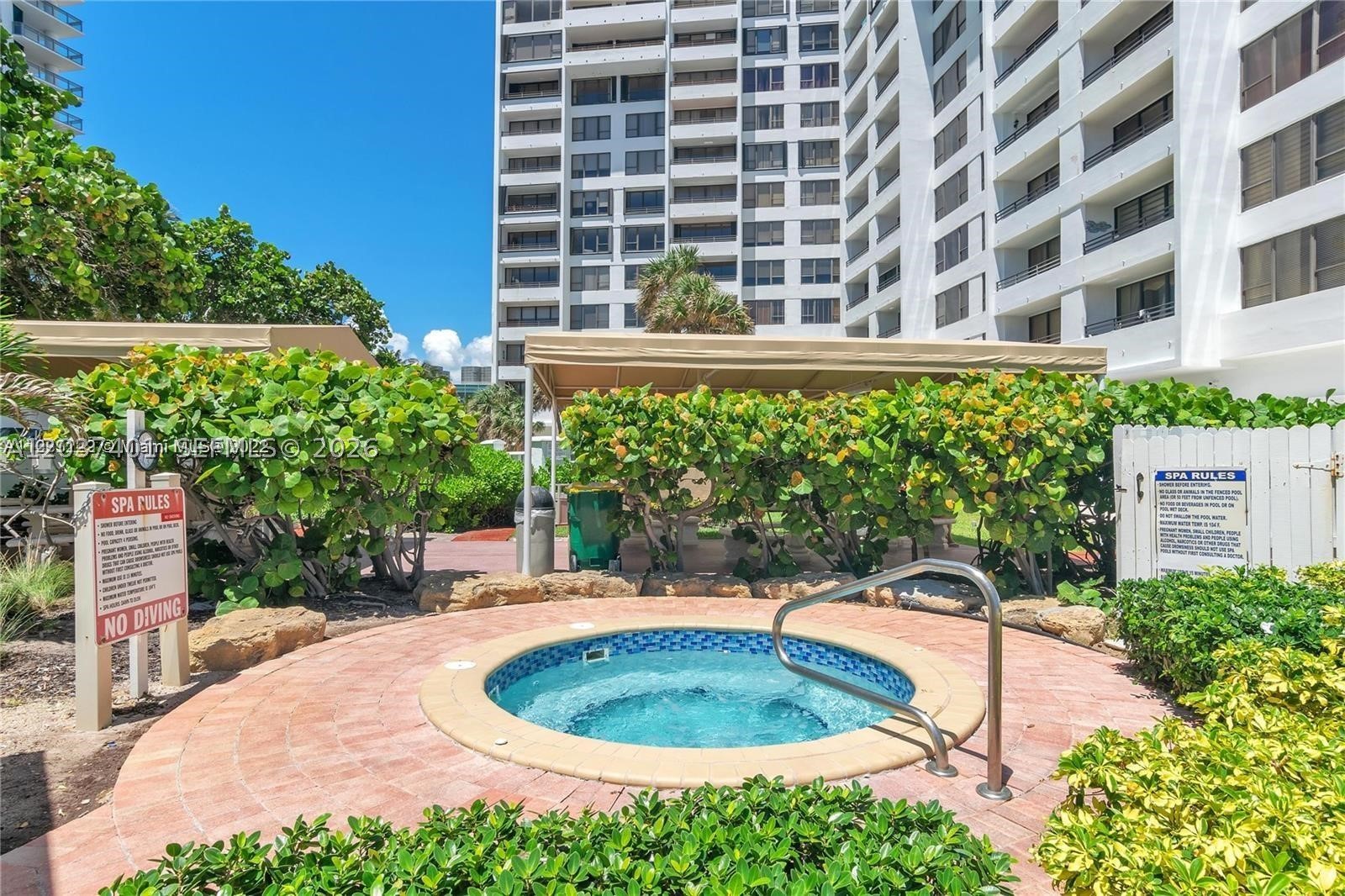 3505 S Ocean Dr 208 Property Photo 14