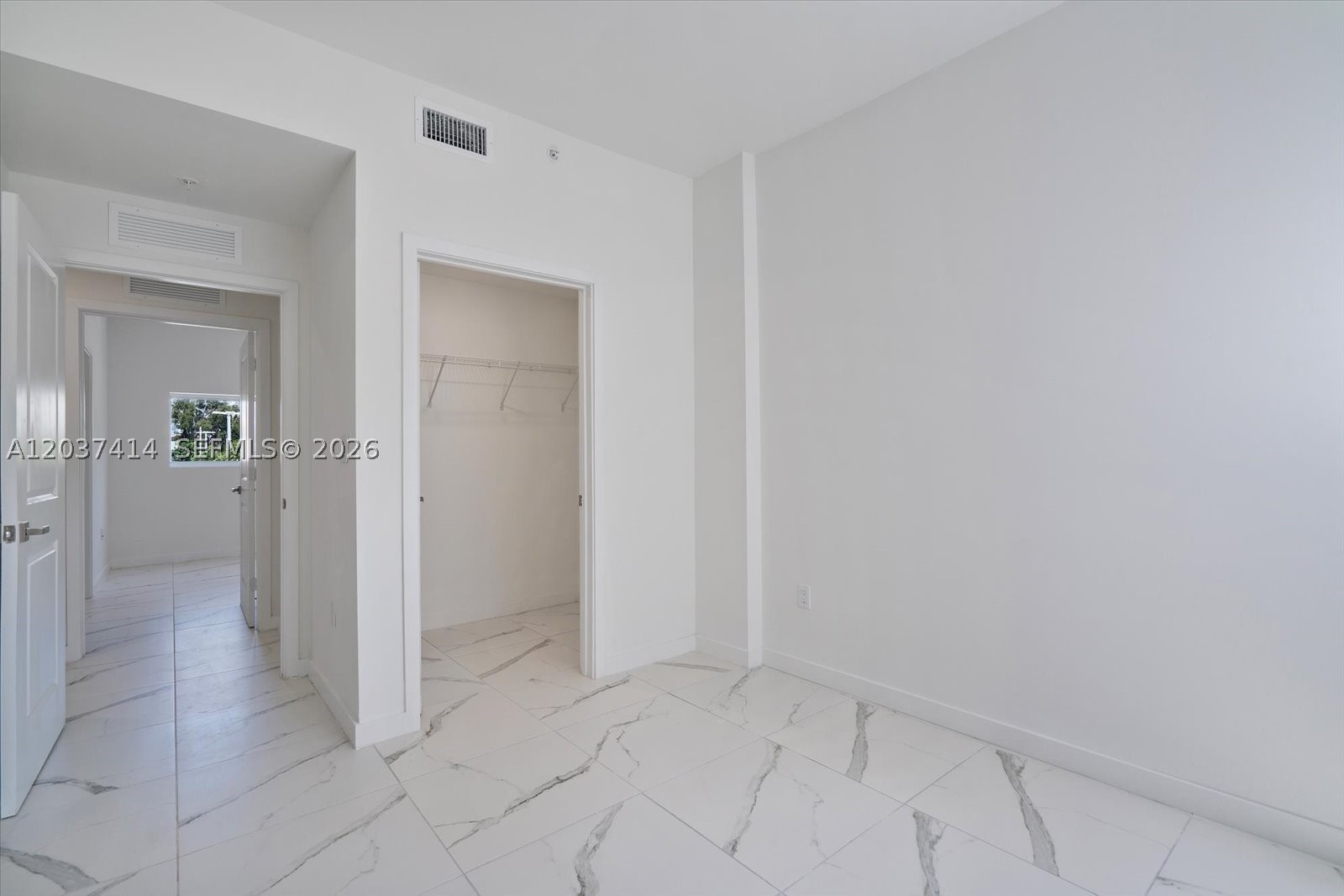 420 Sw 7th Ave 304 Property Photo 8