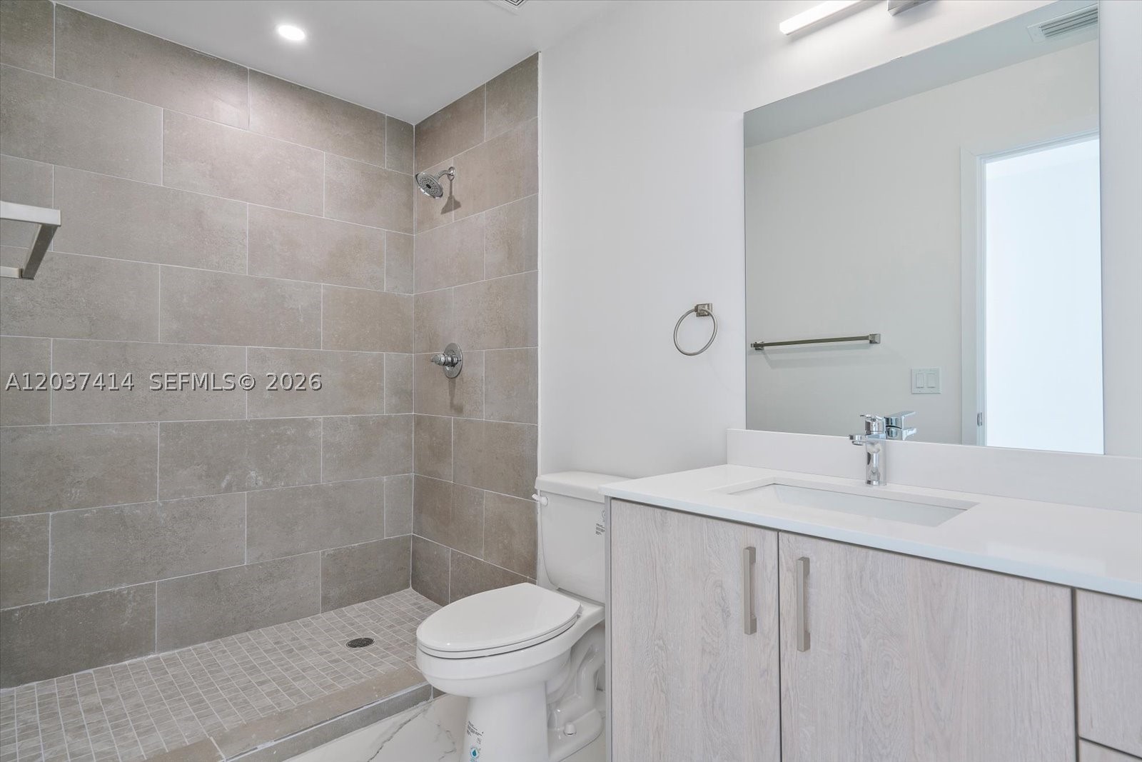 420 Sw 7th Ave 304 Property Photo 9