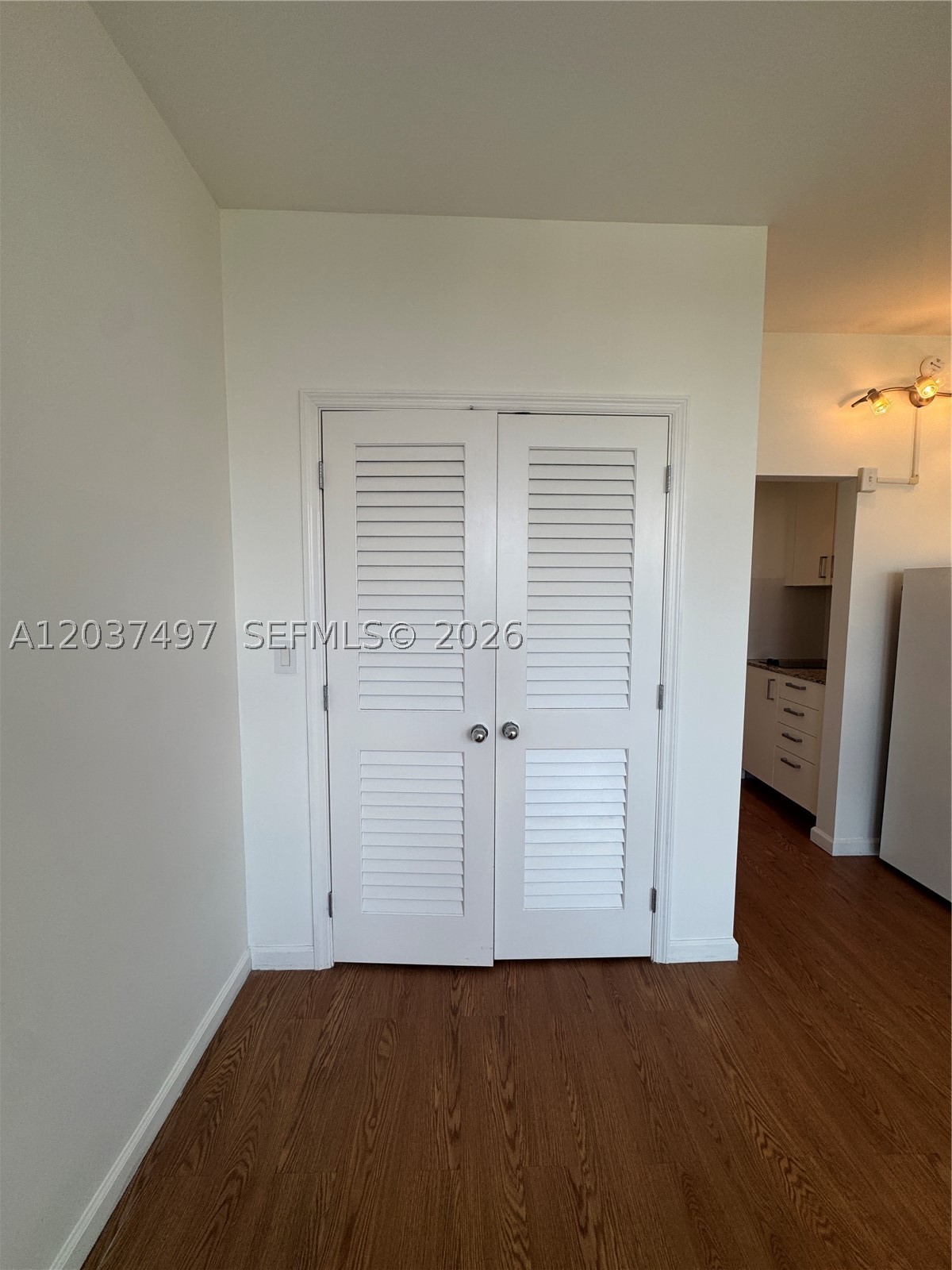 700 Biltmore Way 916 Property Photo 7