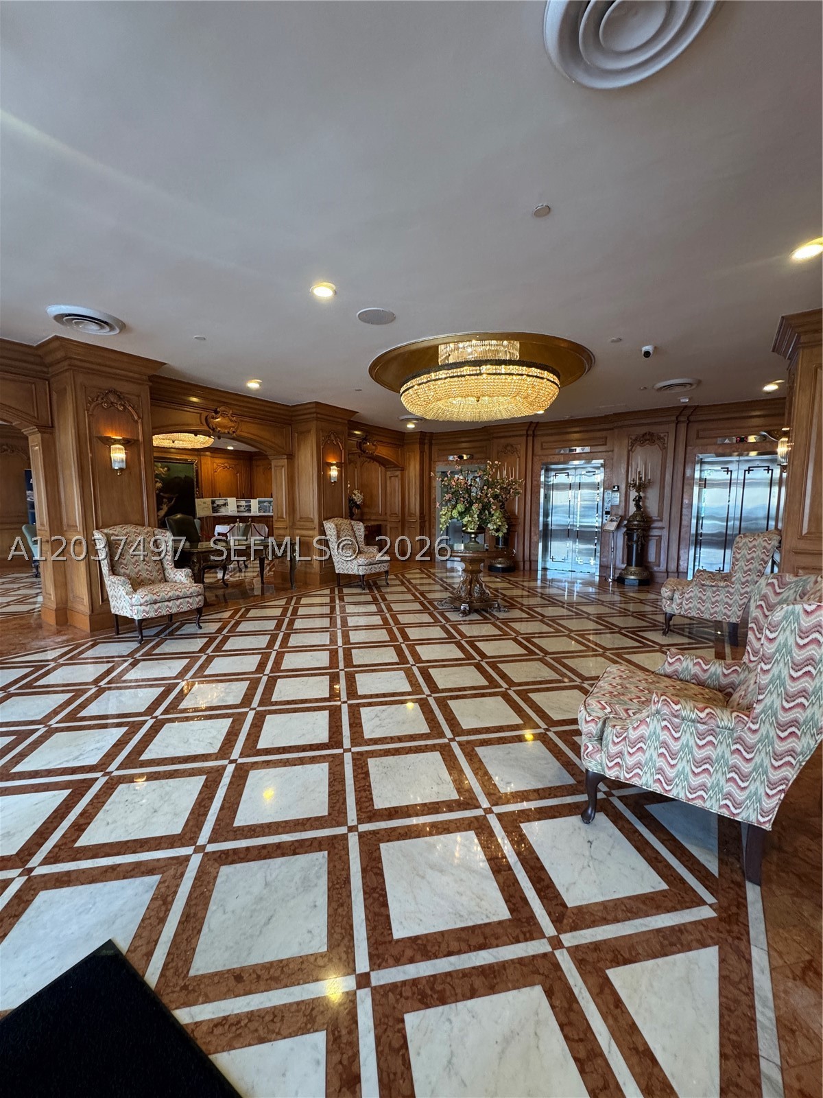 700 Biltmore Way 916 Property Photo 24