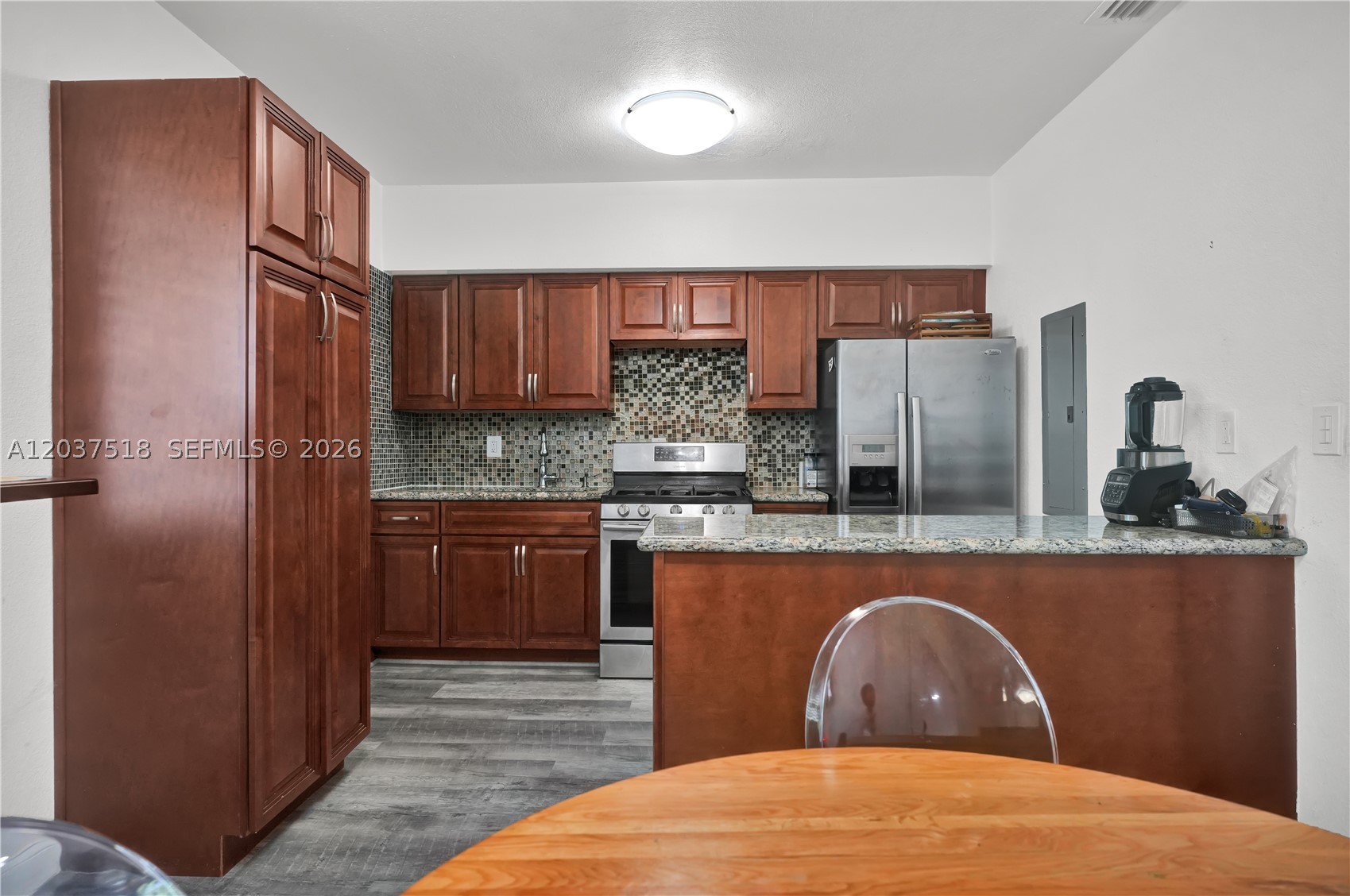 6822 Ne 5th Ave - Property Photo 5