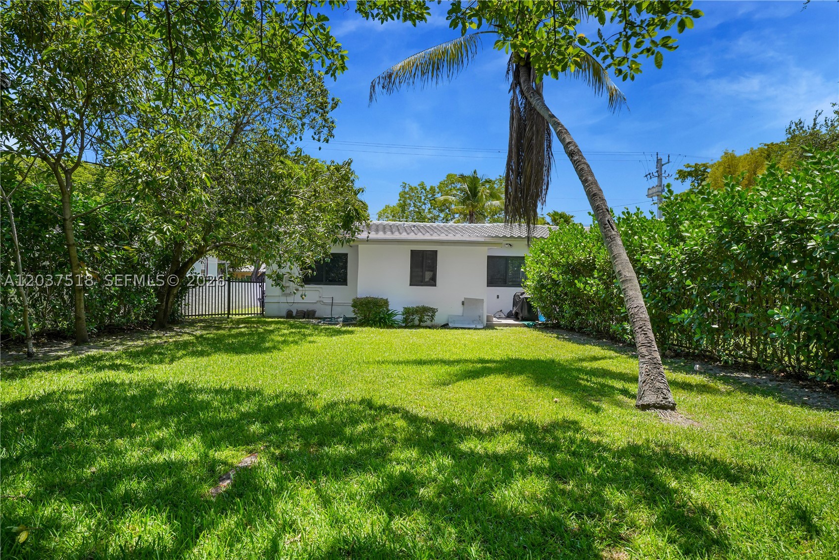 6822 Ne 5th Ave - Property Photo 7
