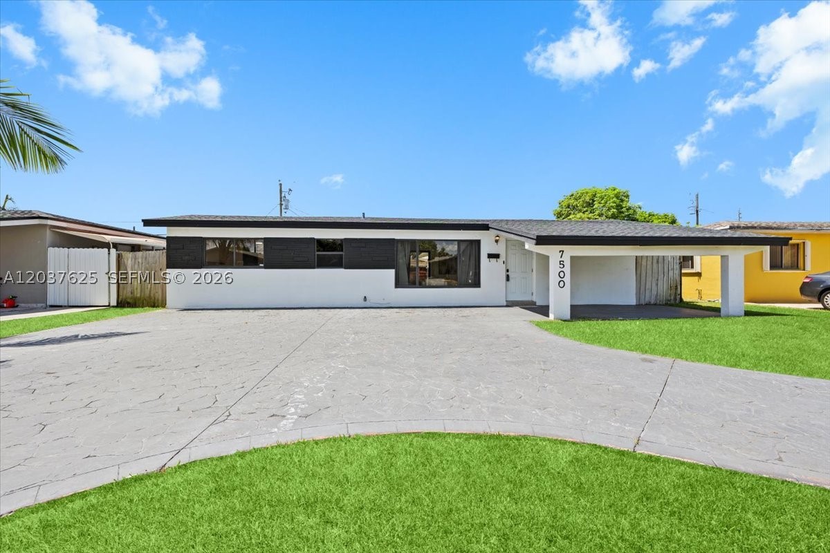 7500 Venetian St Property Photo 1