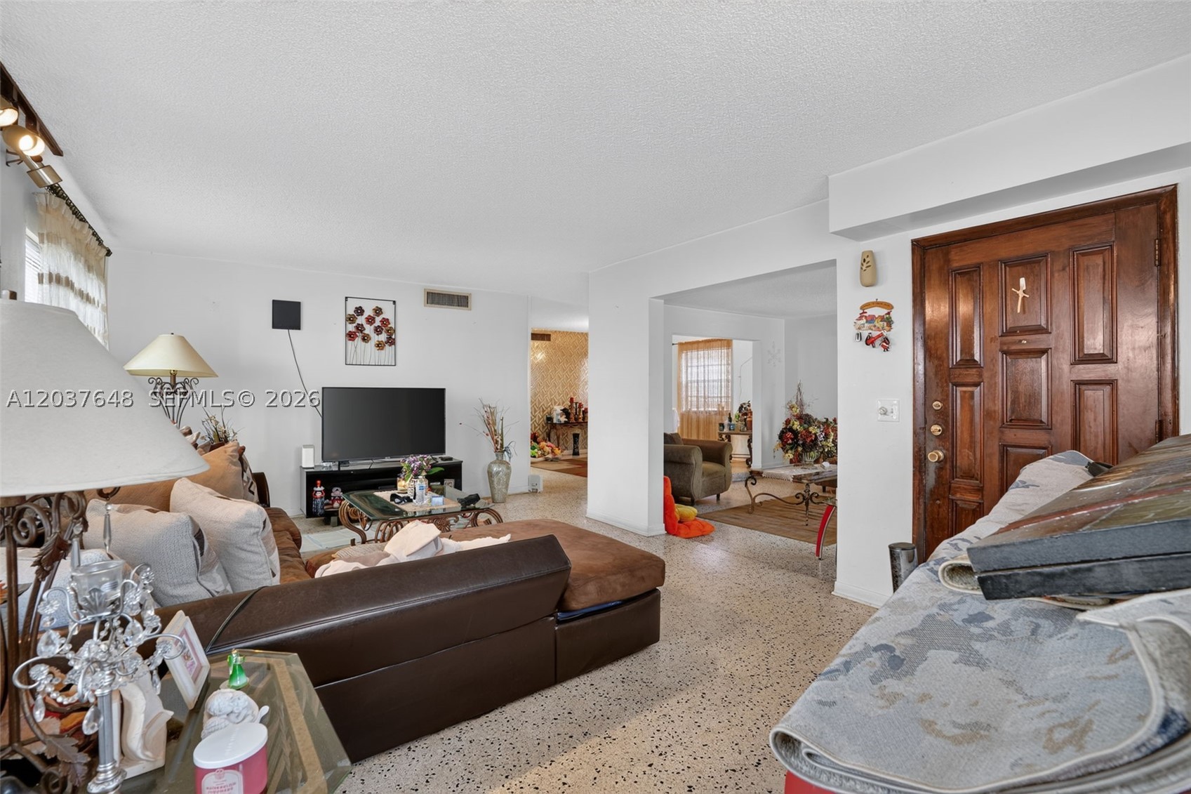 450 Sw 9th St Property Photo 44