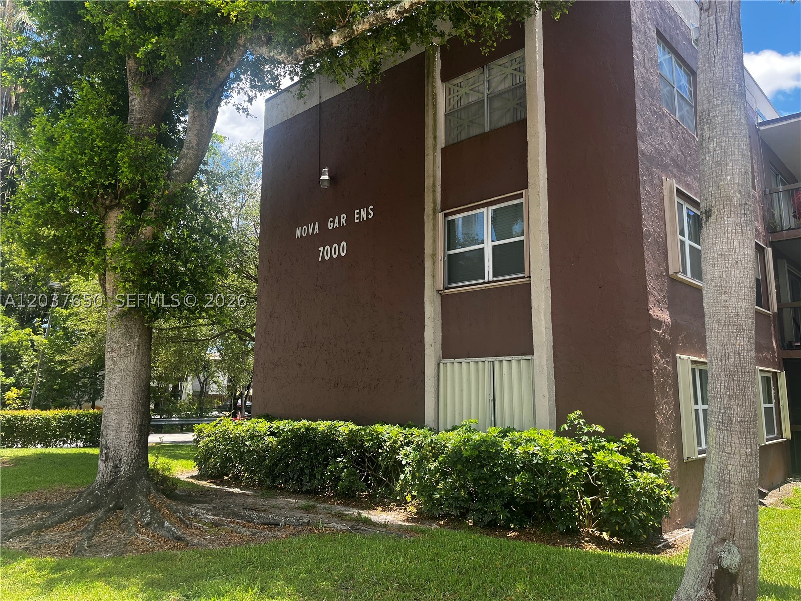 7000 Nova Dr 103E Property Photo 1