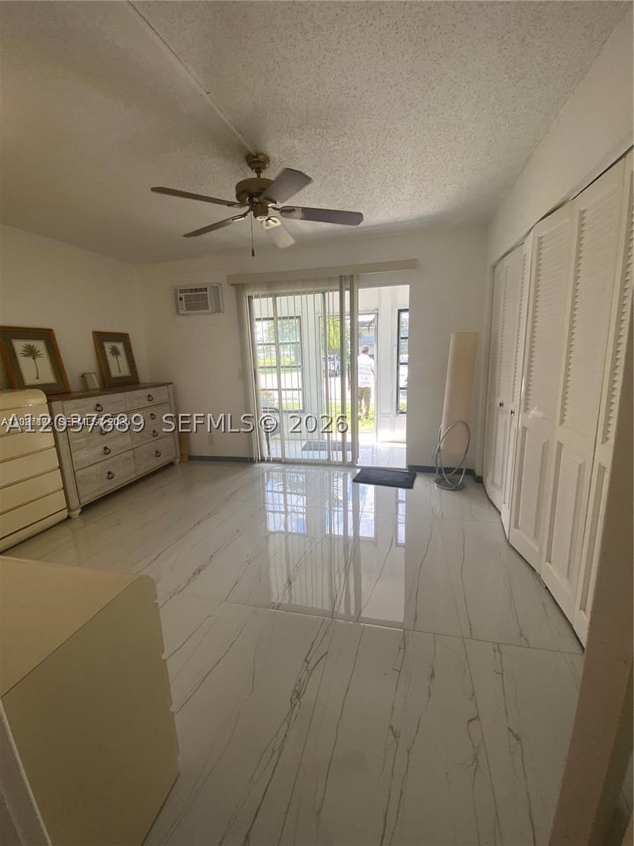 111 Tilford F 111 Property Photo 3