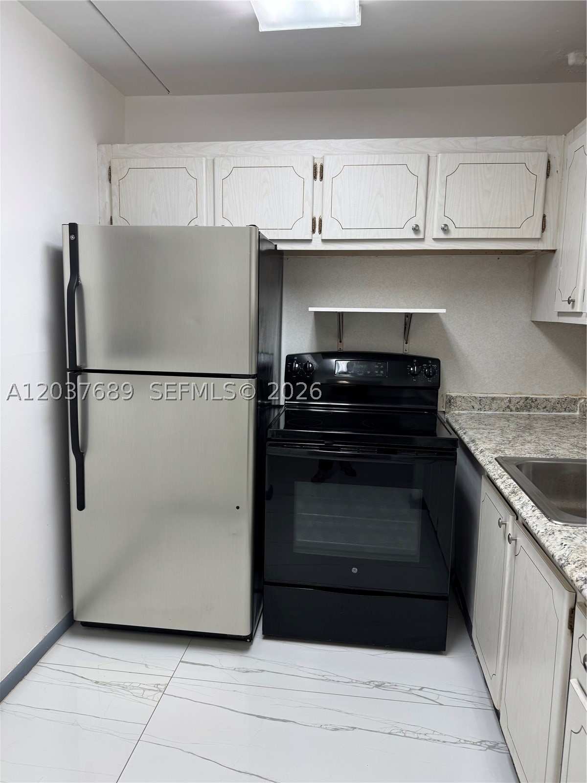 111 Tilford F 111 Property Photo 7
