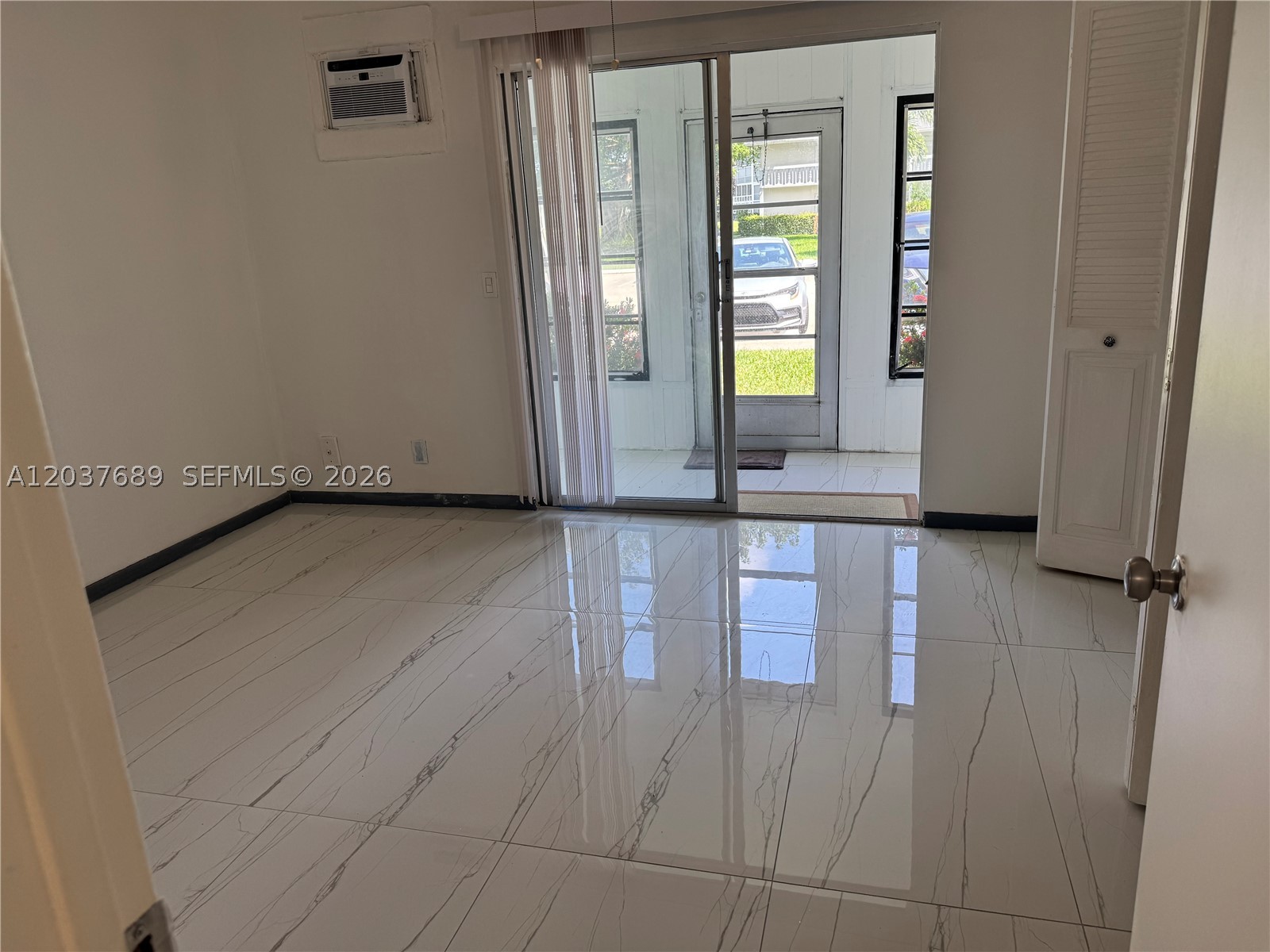 111 Tilford F 111 Property Photo 15