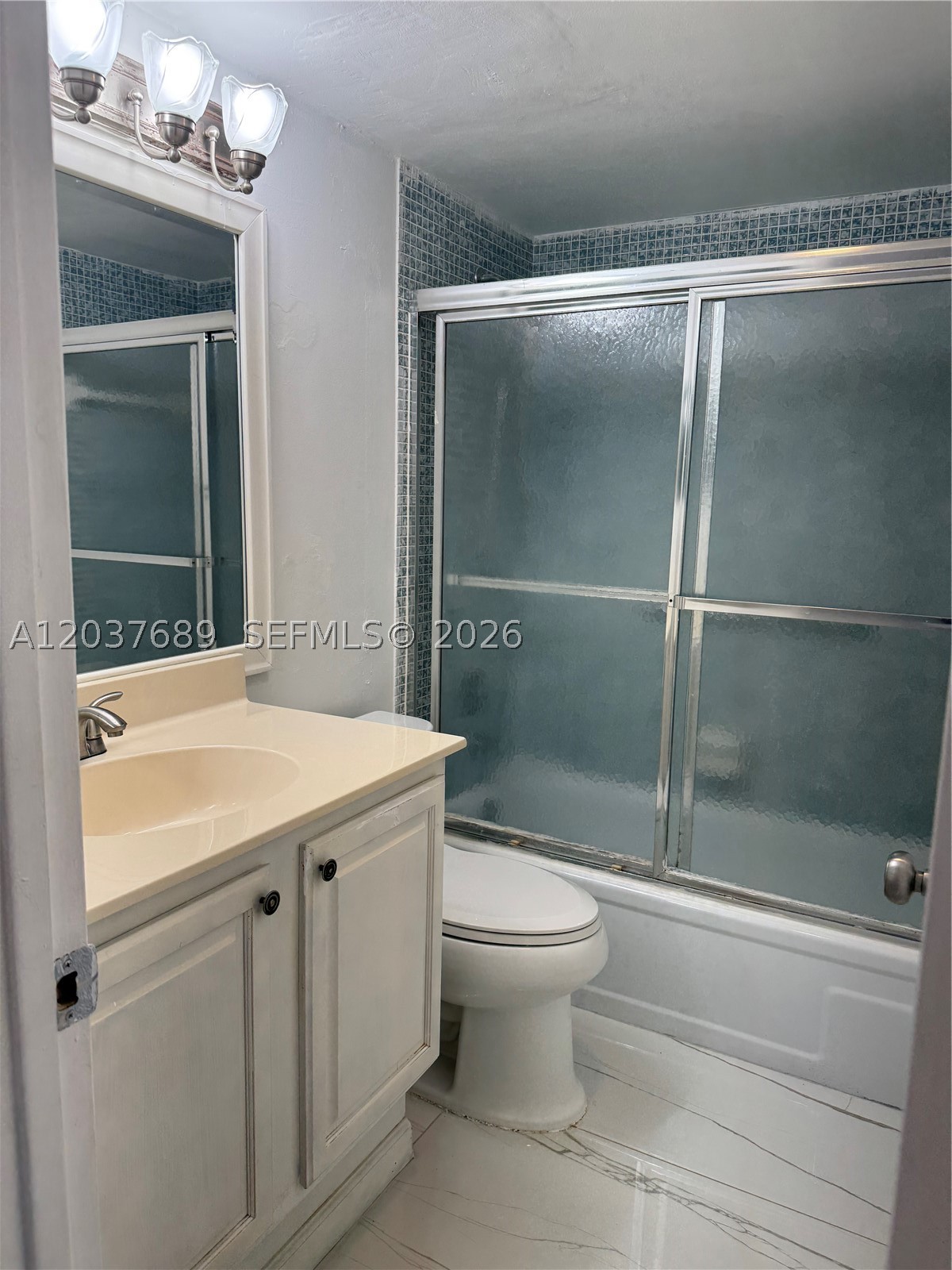 111 Tilford F 111 Property Photo 17