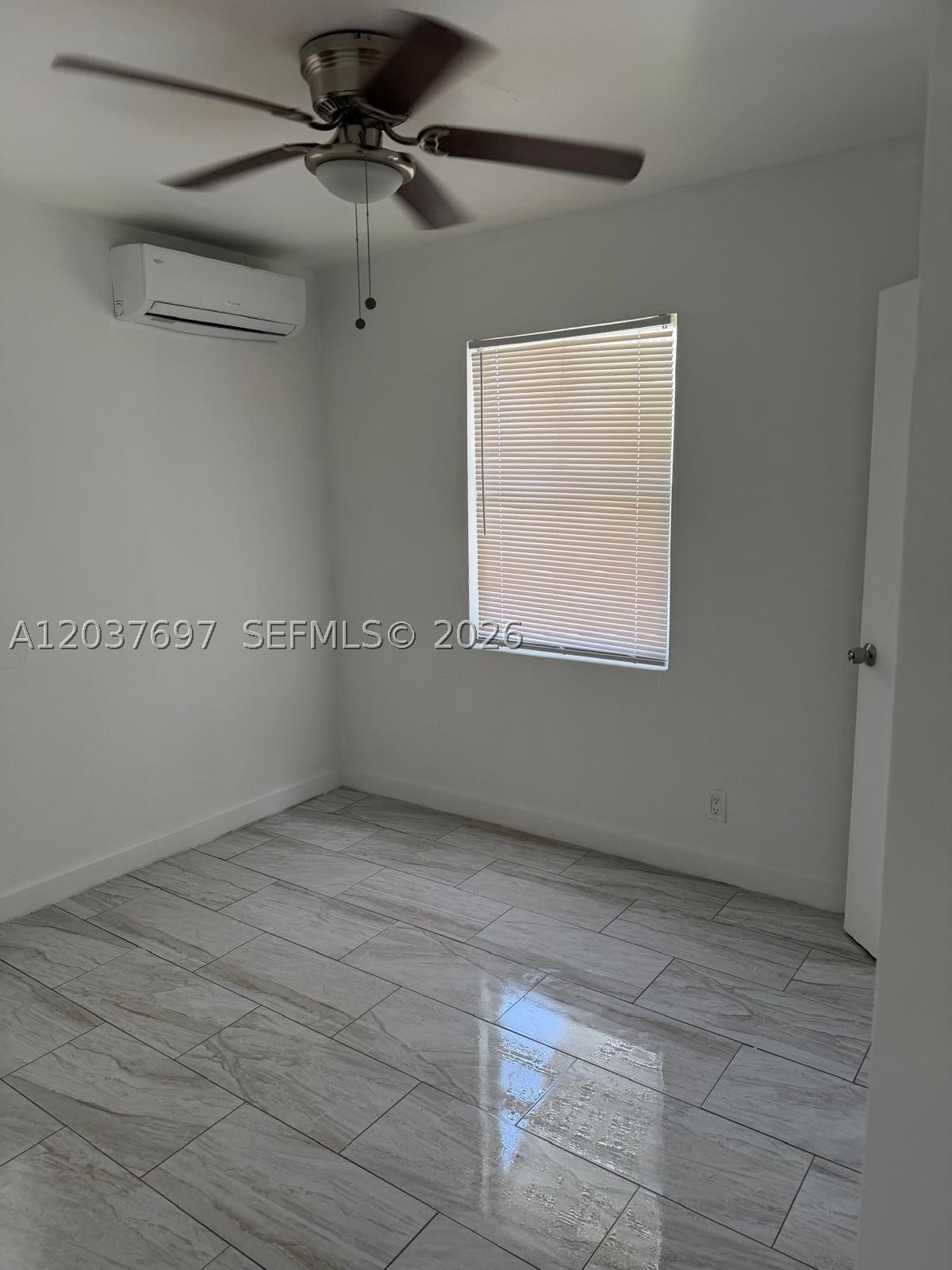 1324 N 58 Ave 1 Property Photo 8