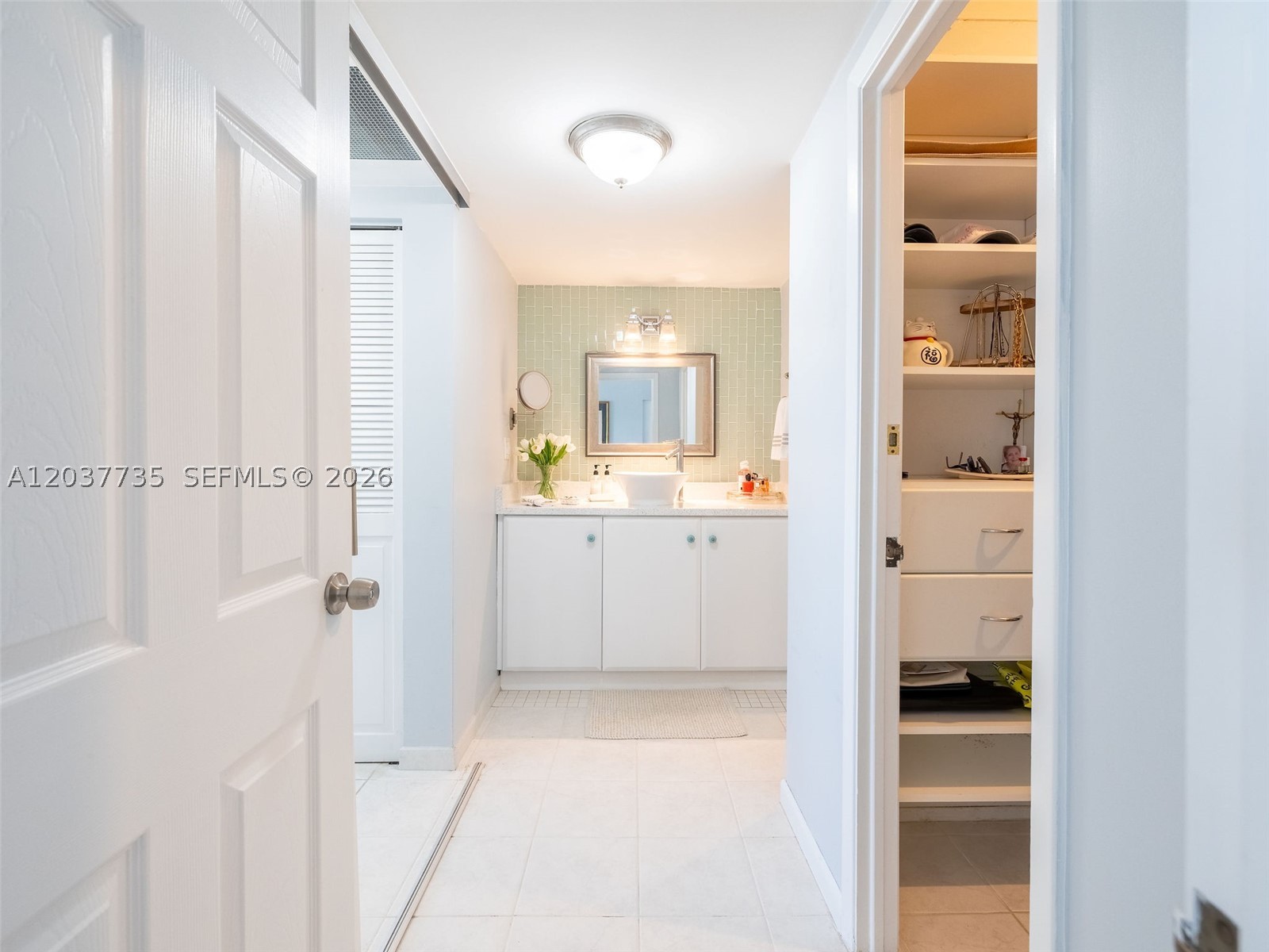 500 Bayview Dr 1520 Property Photo 13
