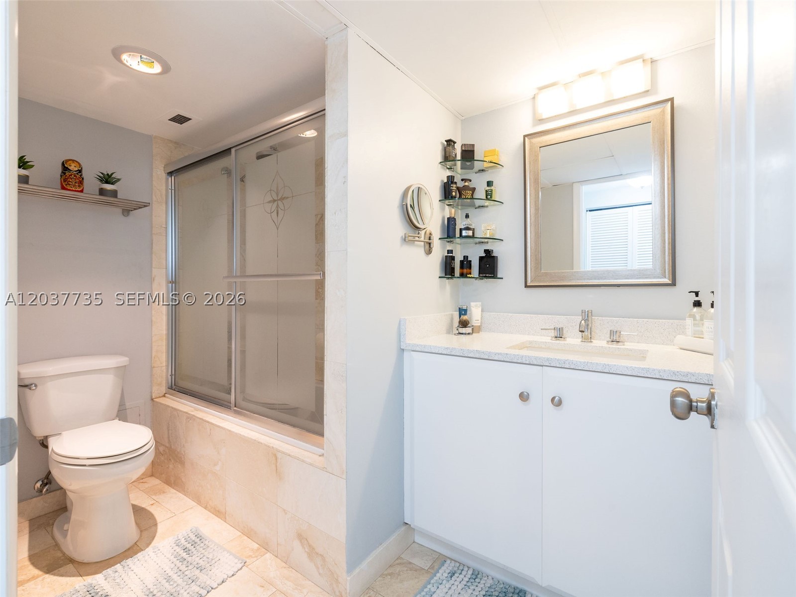 500 Bayview Dr 1520 Property Photo 27