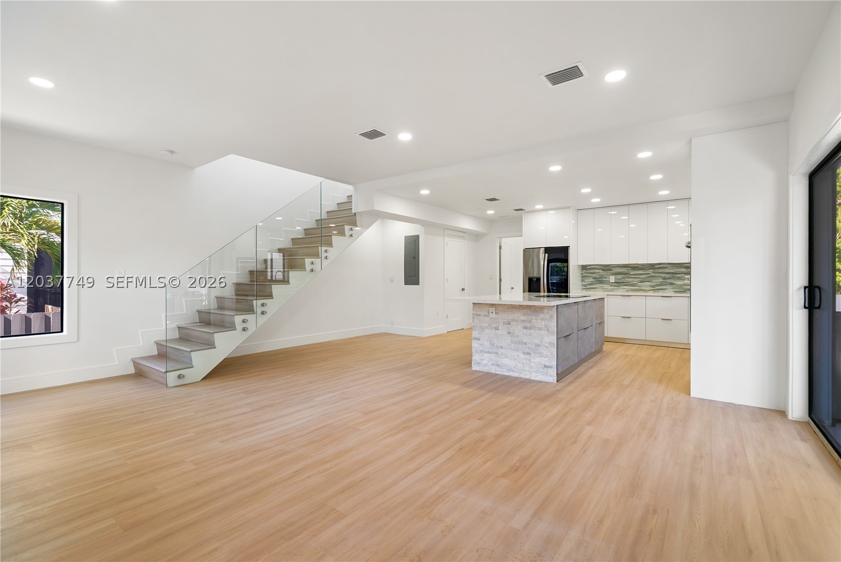 17 Coral Way Property Photo 10