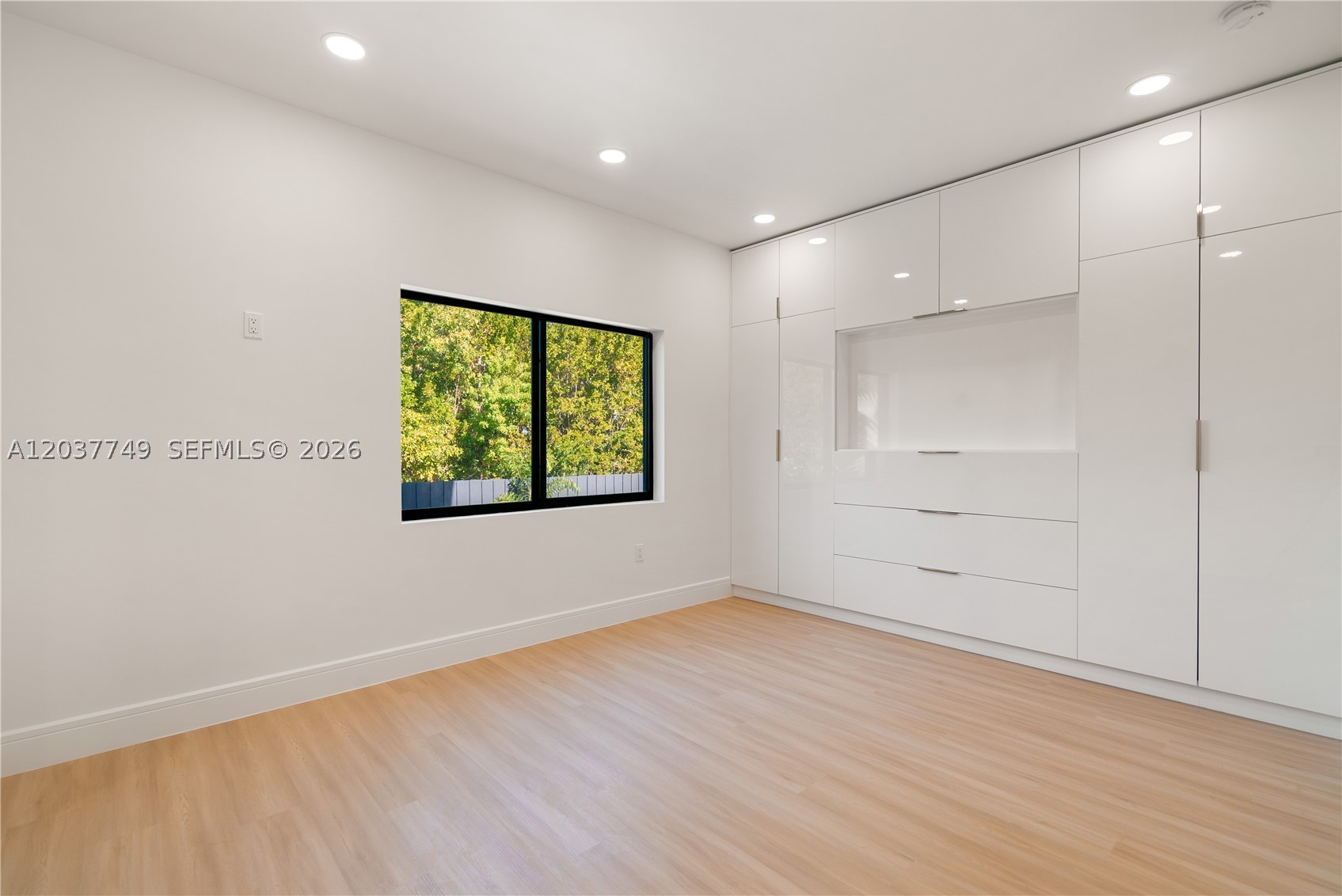 17 Coral Way Property Photo 11