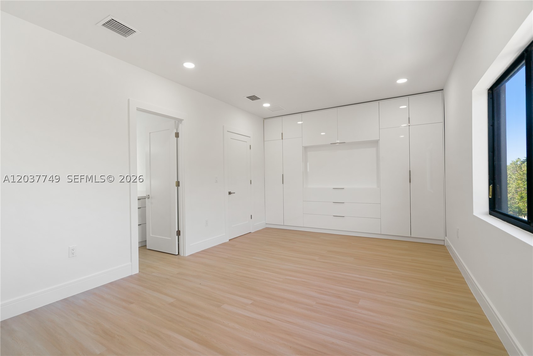 17 Coral Way Property Photo 22