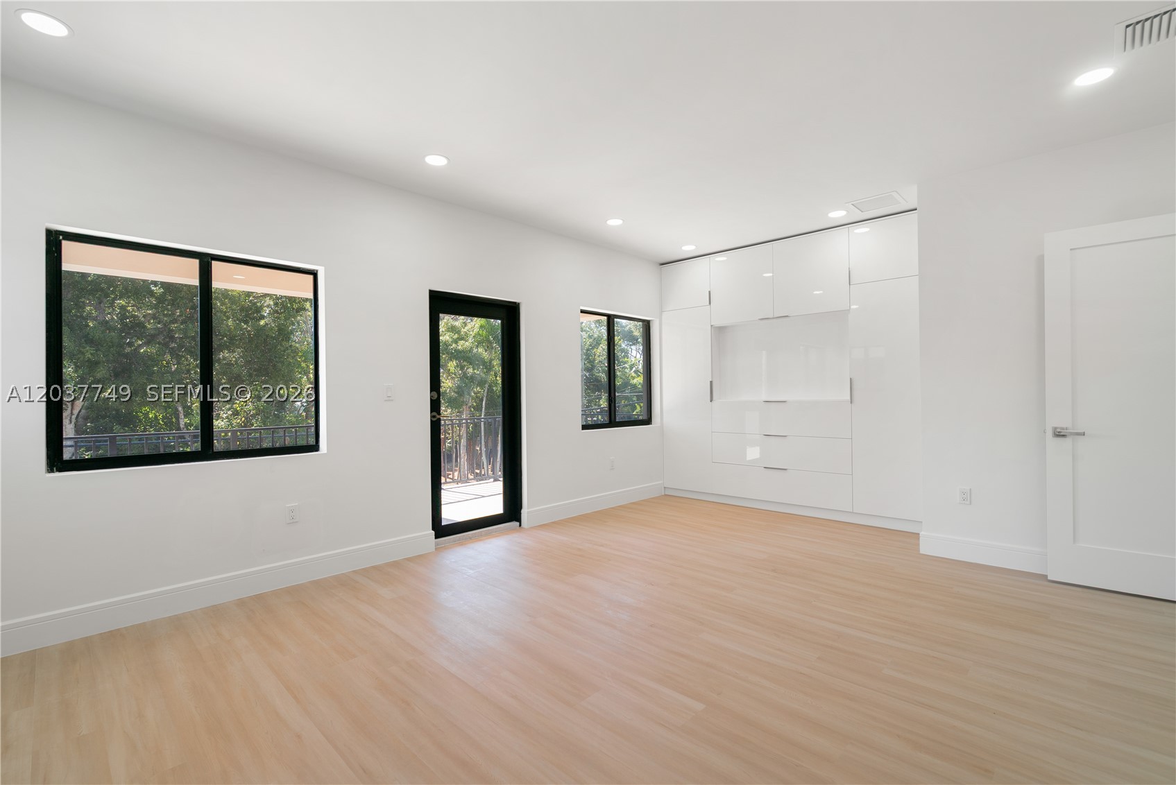 17 Coral Way Property Photo 29