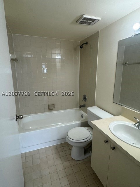 7030 Nw 179th St 104 Property Photo 15