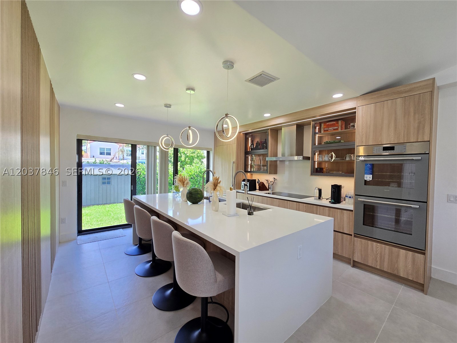 1141 Hollywood Blvd Property Photo 8