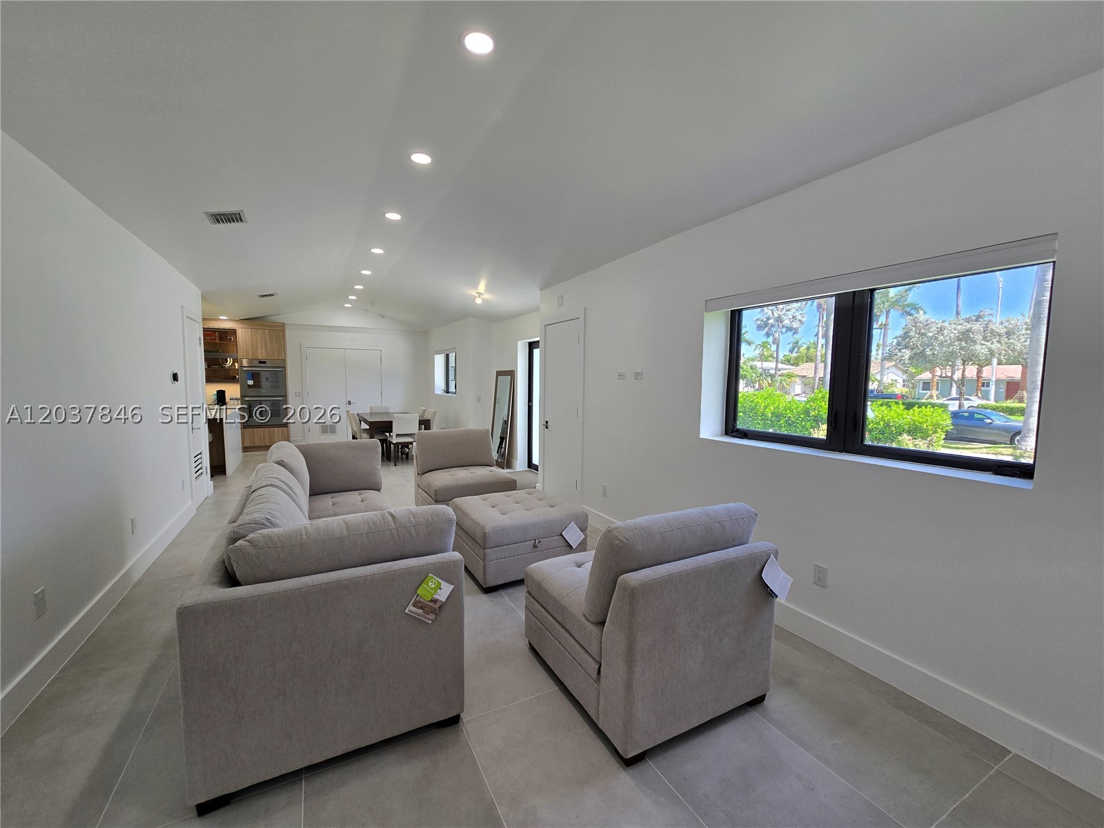 1141 Hollywood Blvd Property Photo 17