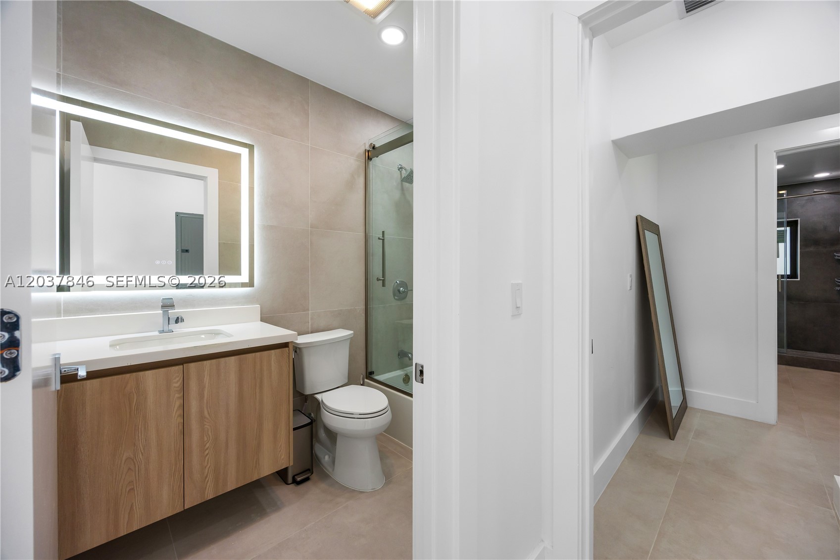 1141 Hollywood Blvd Property Photo 35