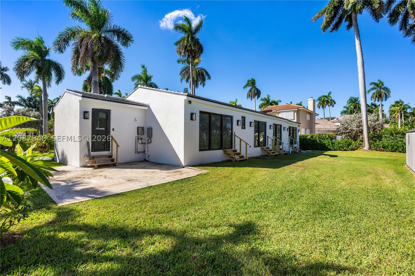 1141 Hollywood Blvd Property Photo 37