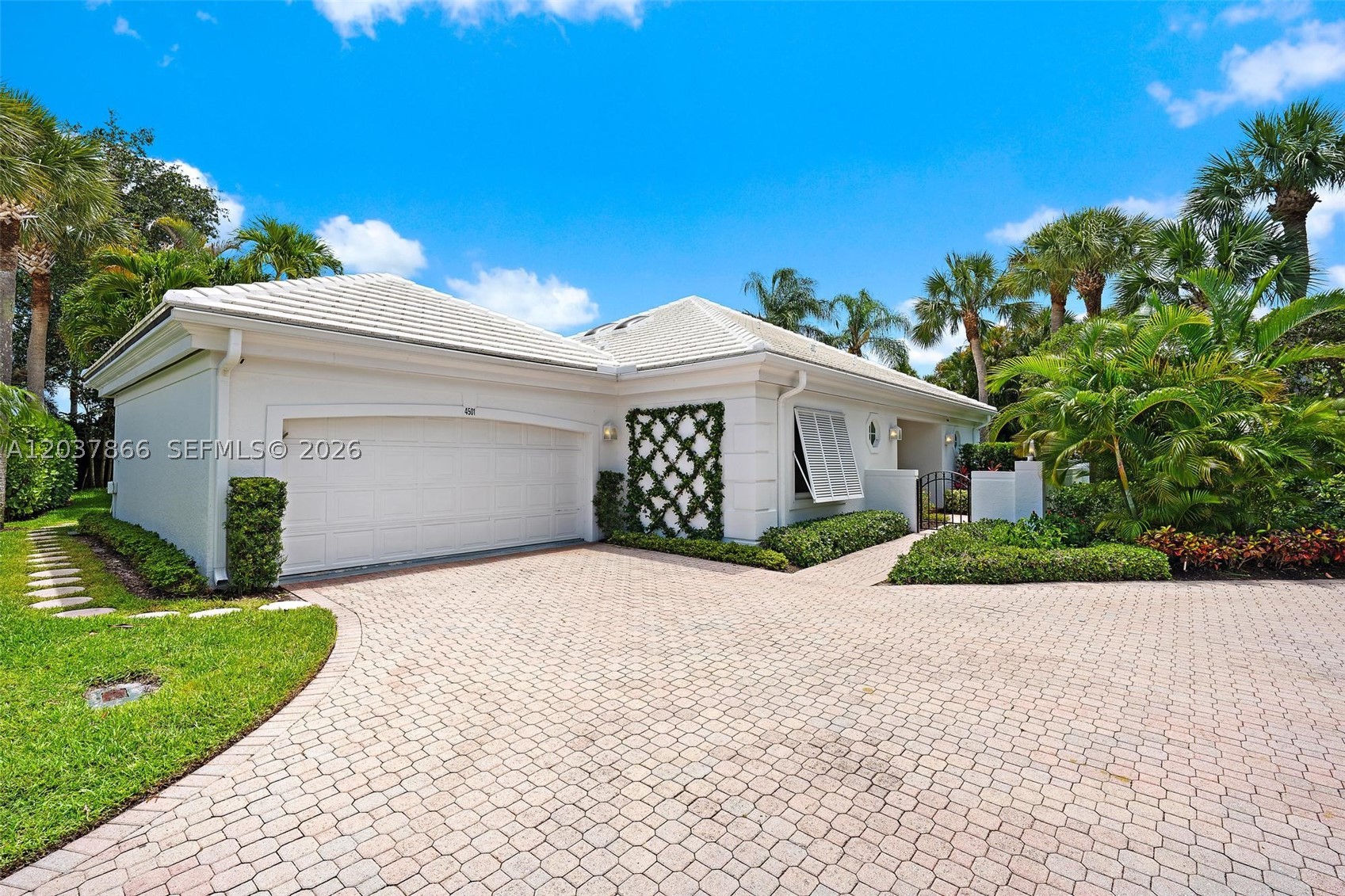 4501 Captains Way Property Photo 1