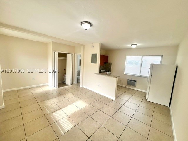 686 NE 85th St 3B Property Photo 1