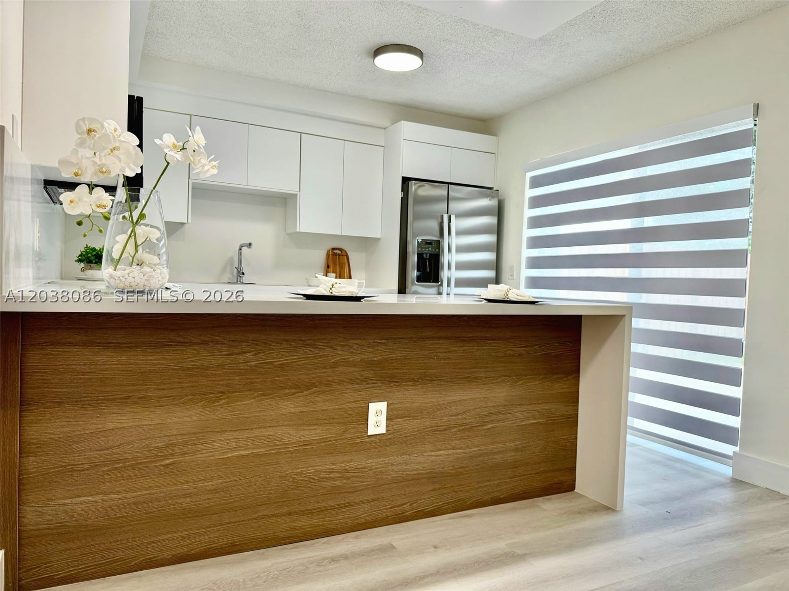 2565 Garden Ct Property Photo 1