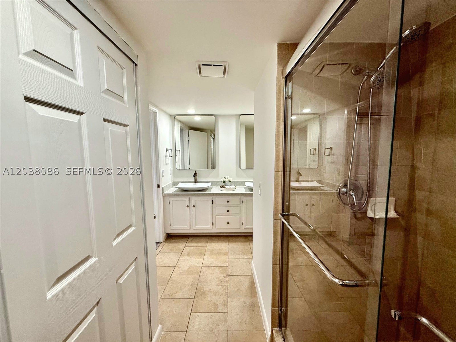 2565 Garden Ct Property Photo 14