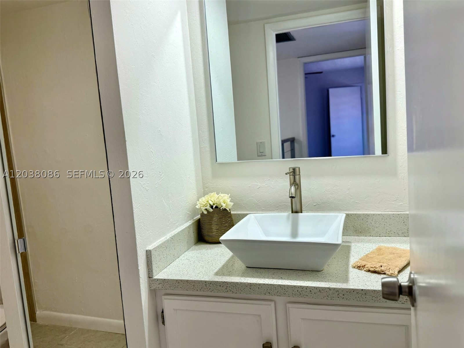 2565 Garden Ct Property Photo 19