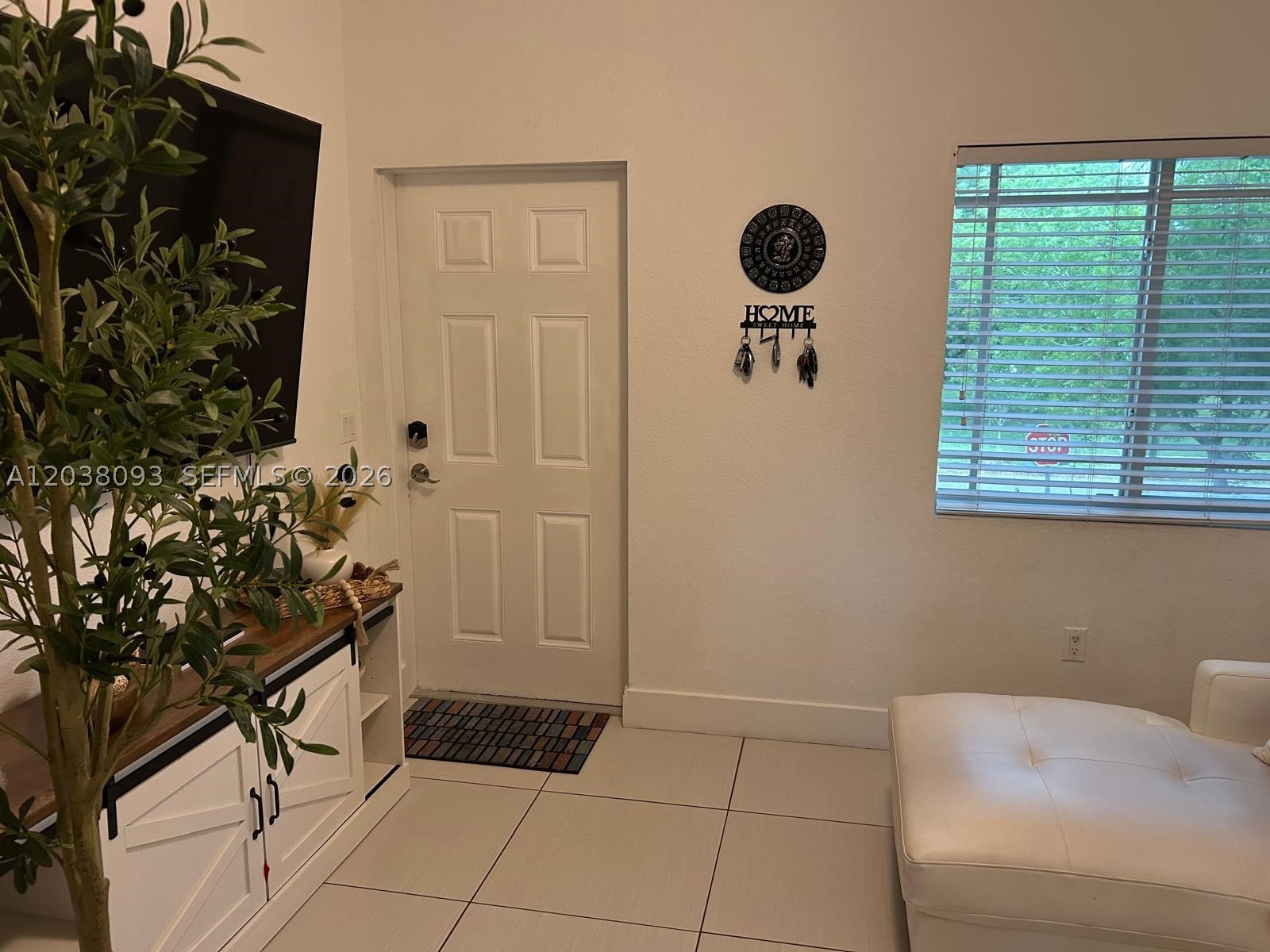 106 Se 9th Ct 201 Property Photo 4