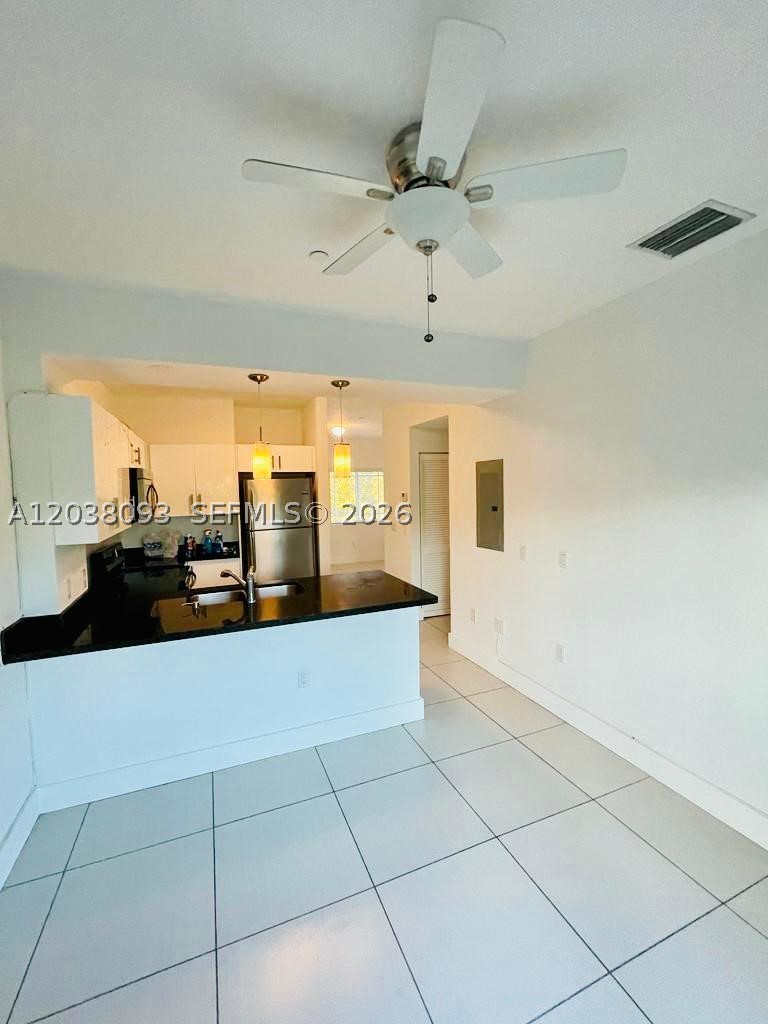 106 Se 9th Ct 201 Property Photo 8