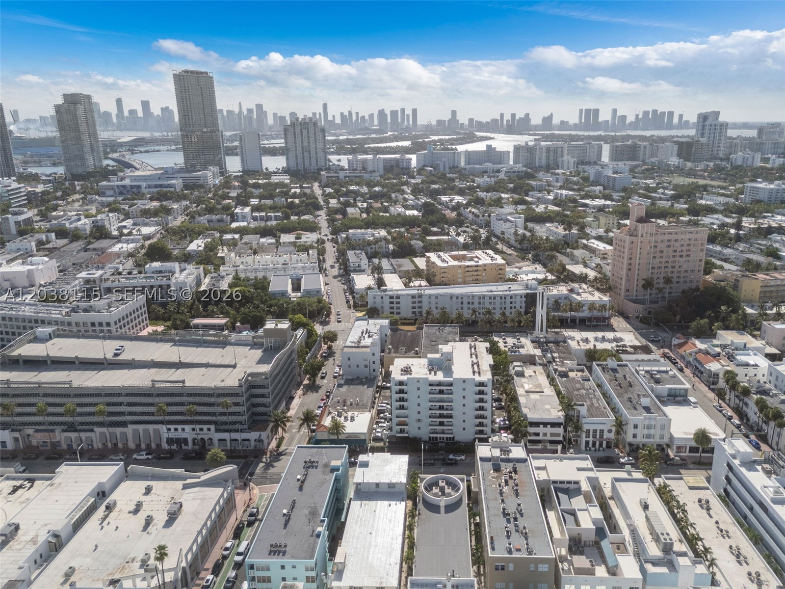 721 Collins Ave Property Photo 35