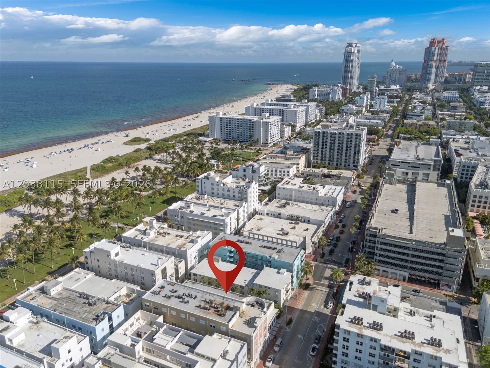 721 Collins Ave Property Photo 36